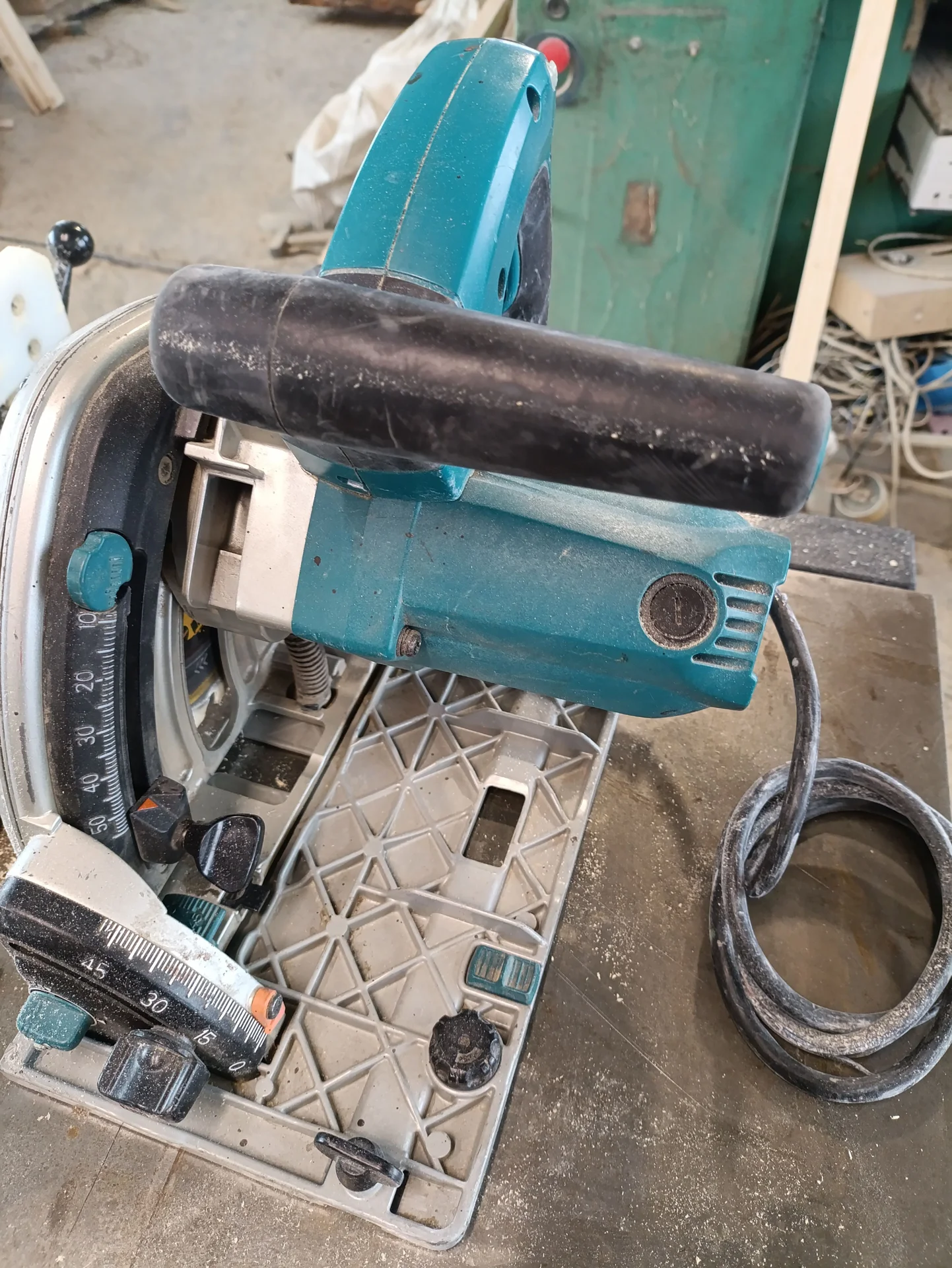 Погружная пила makita sp 6000 - изображение 1
