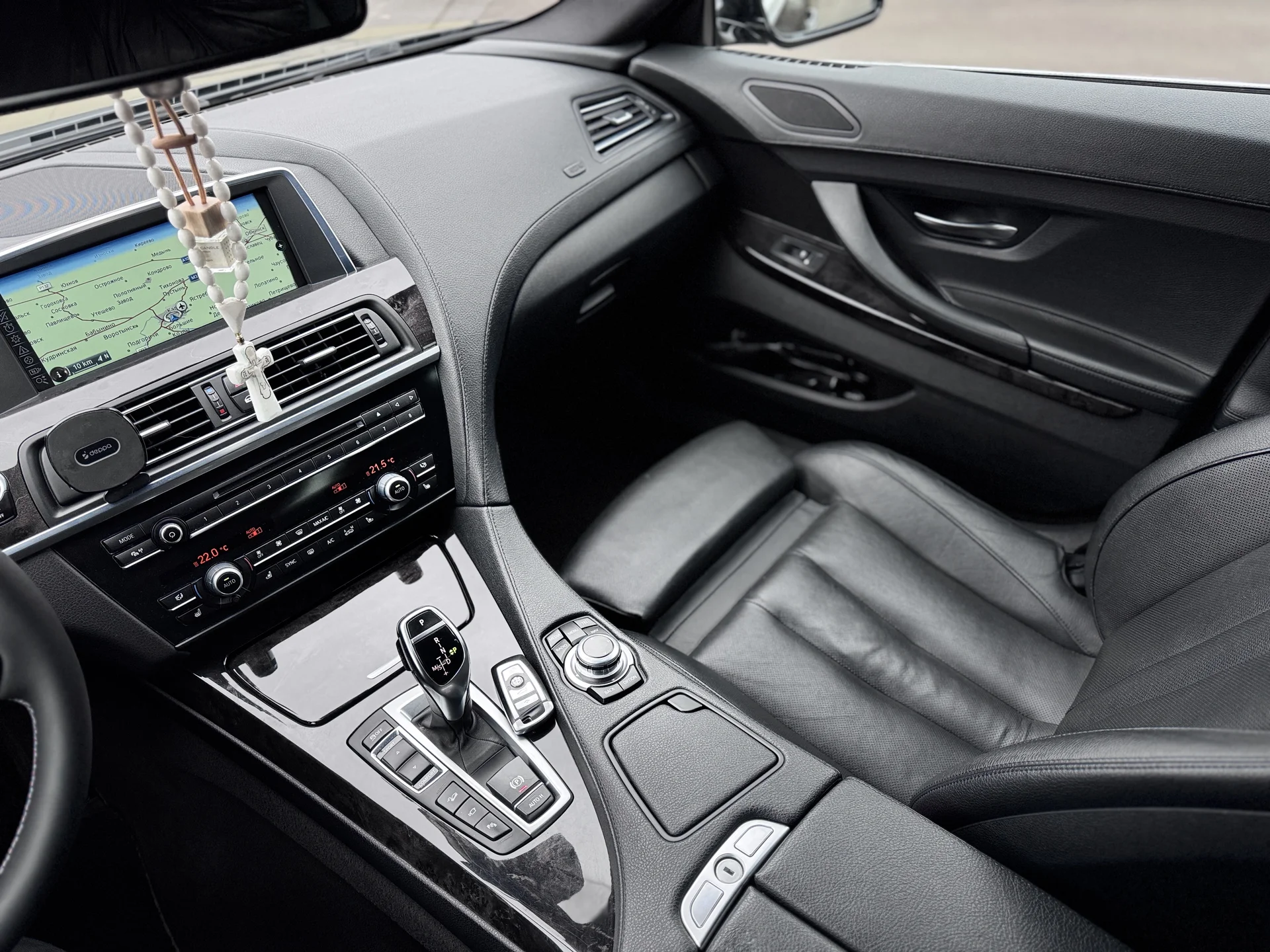 BMW 640i gran coupe - миниатюра 20