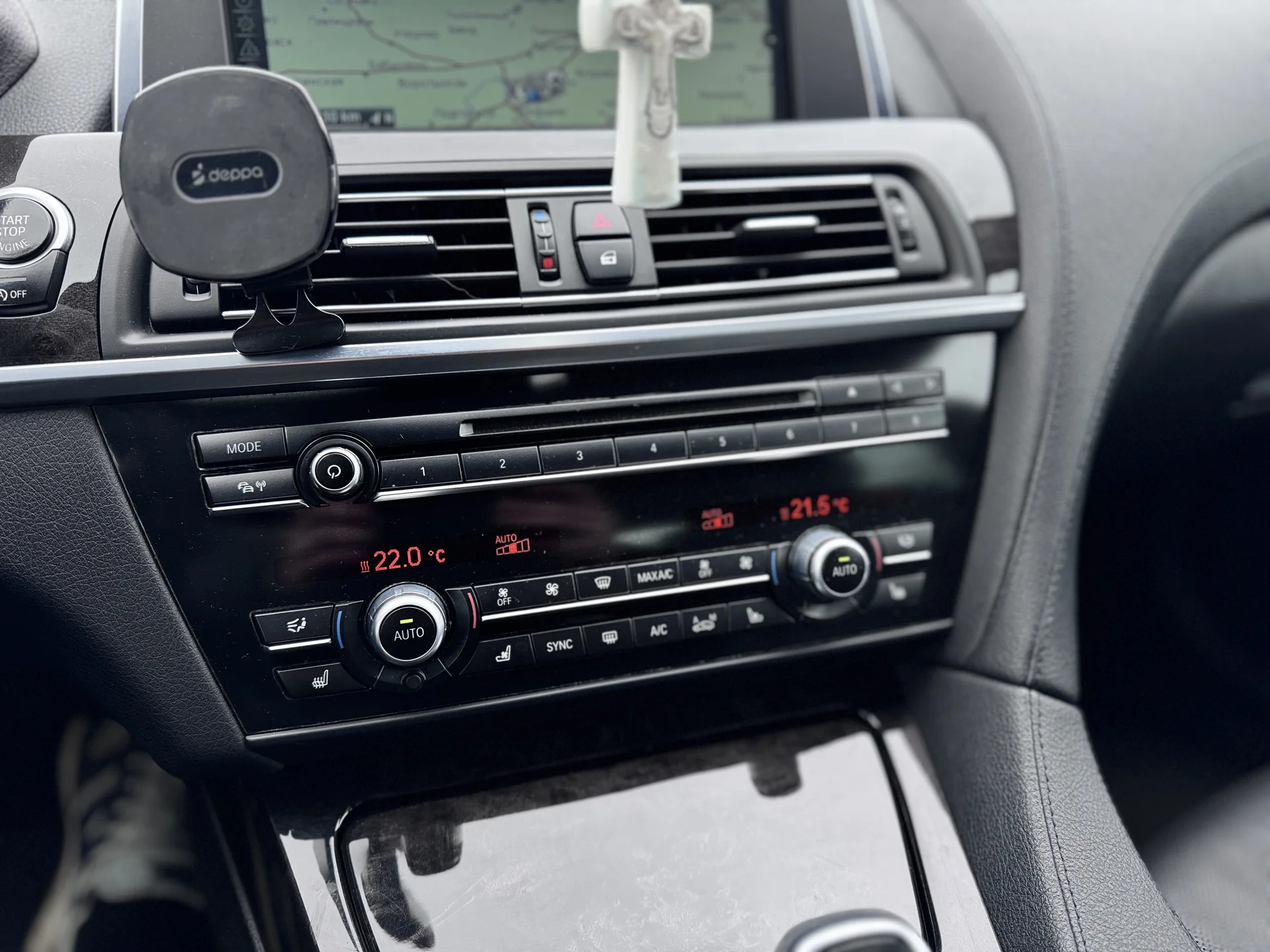 BMW 640i gran coupe - миниатюра 24