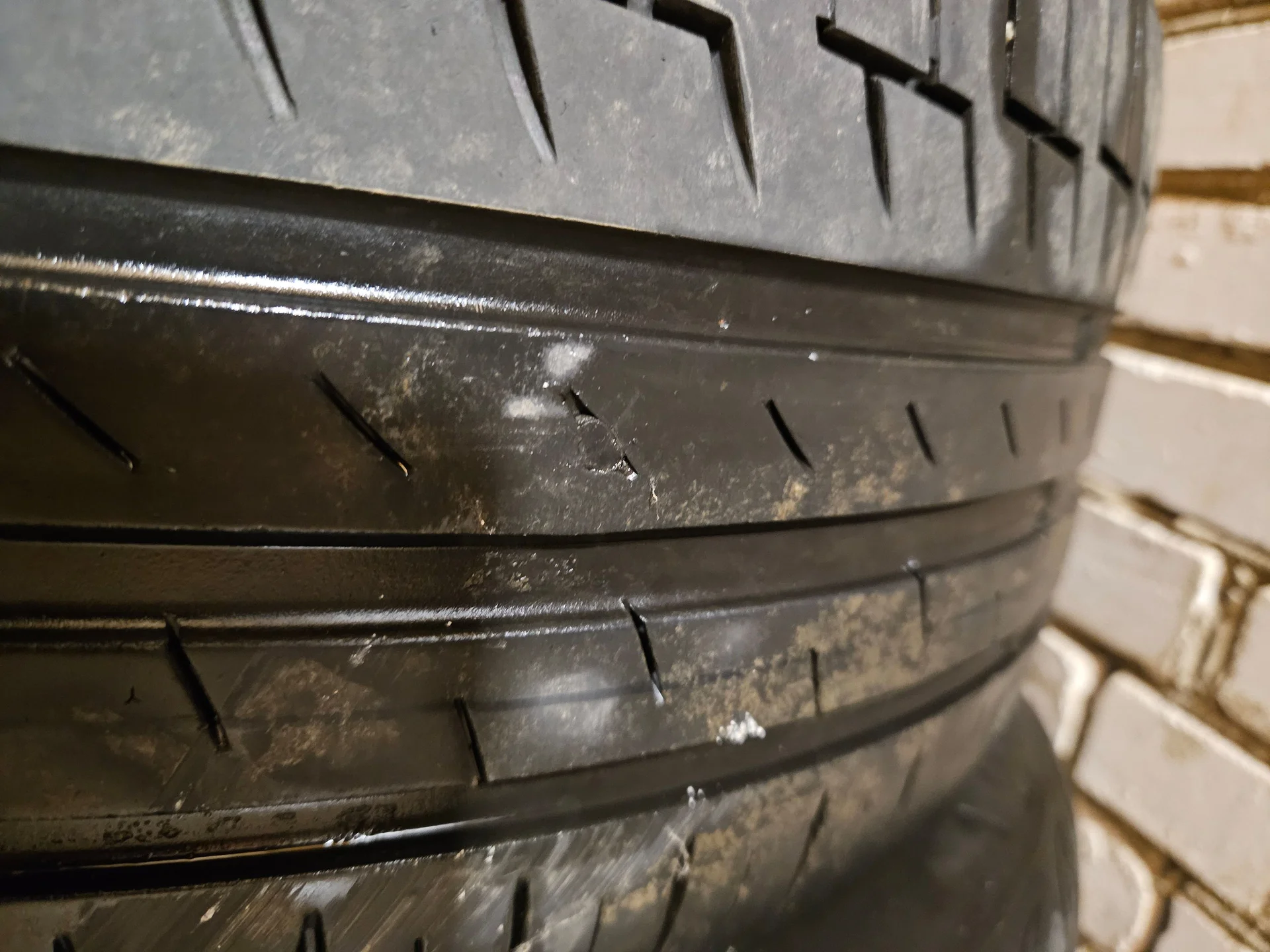 Continental 215/45 R17 - миниатюра 5