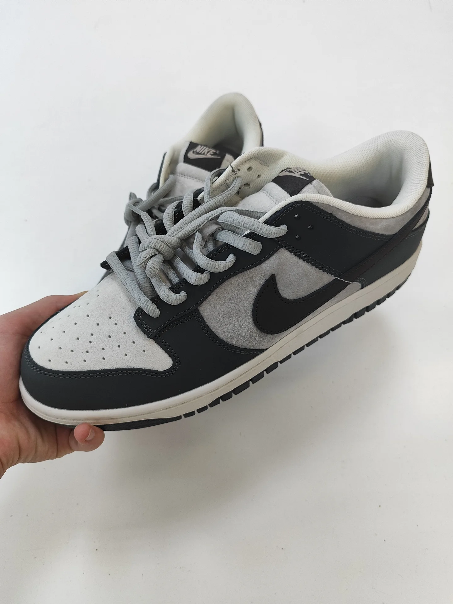 Кроссовки от Nike - миниатюра 2