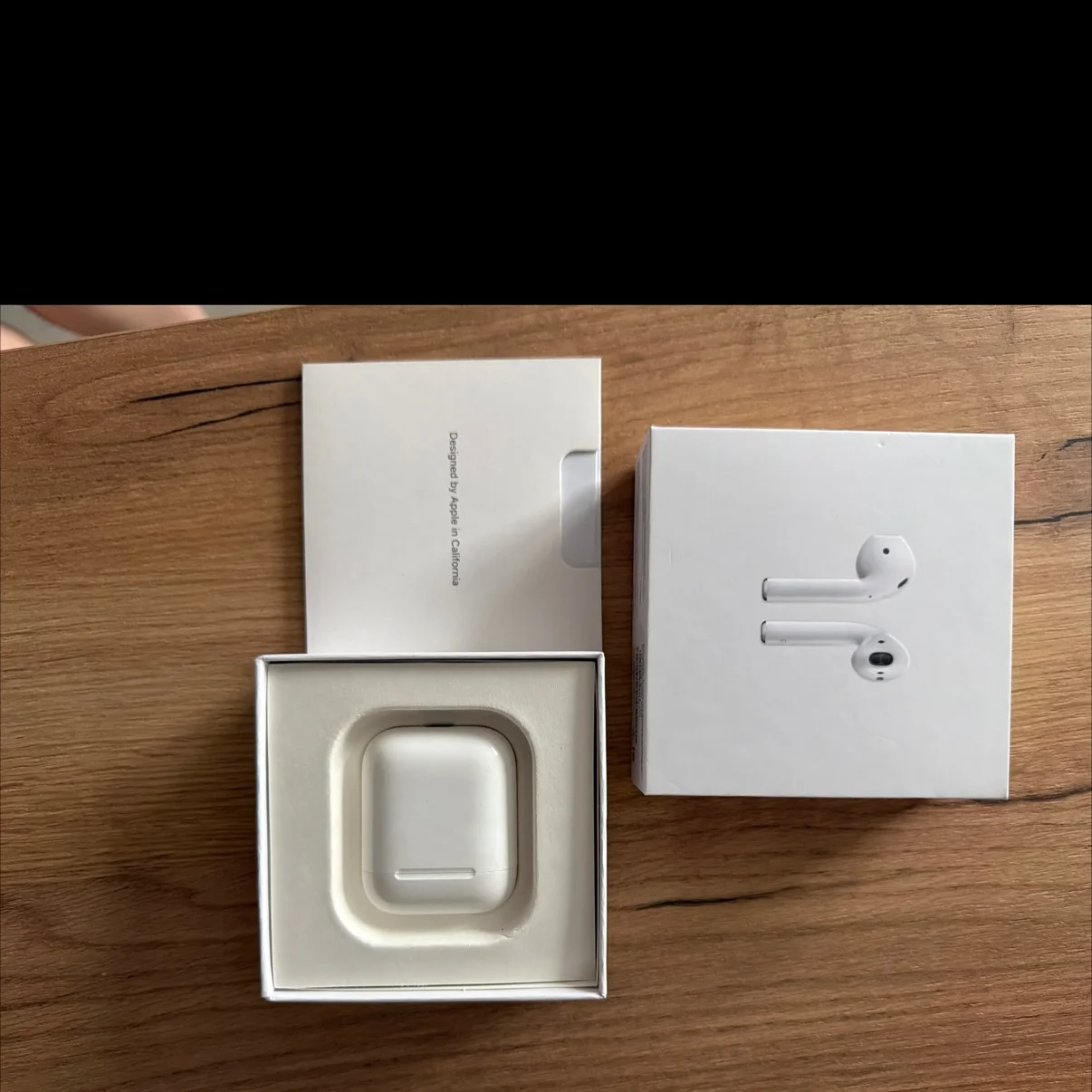AirPods - изображение 1