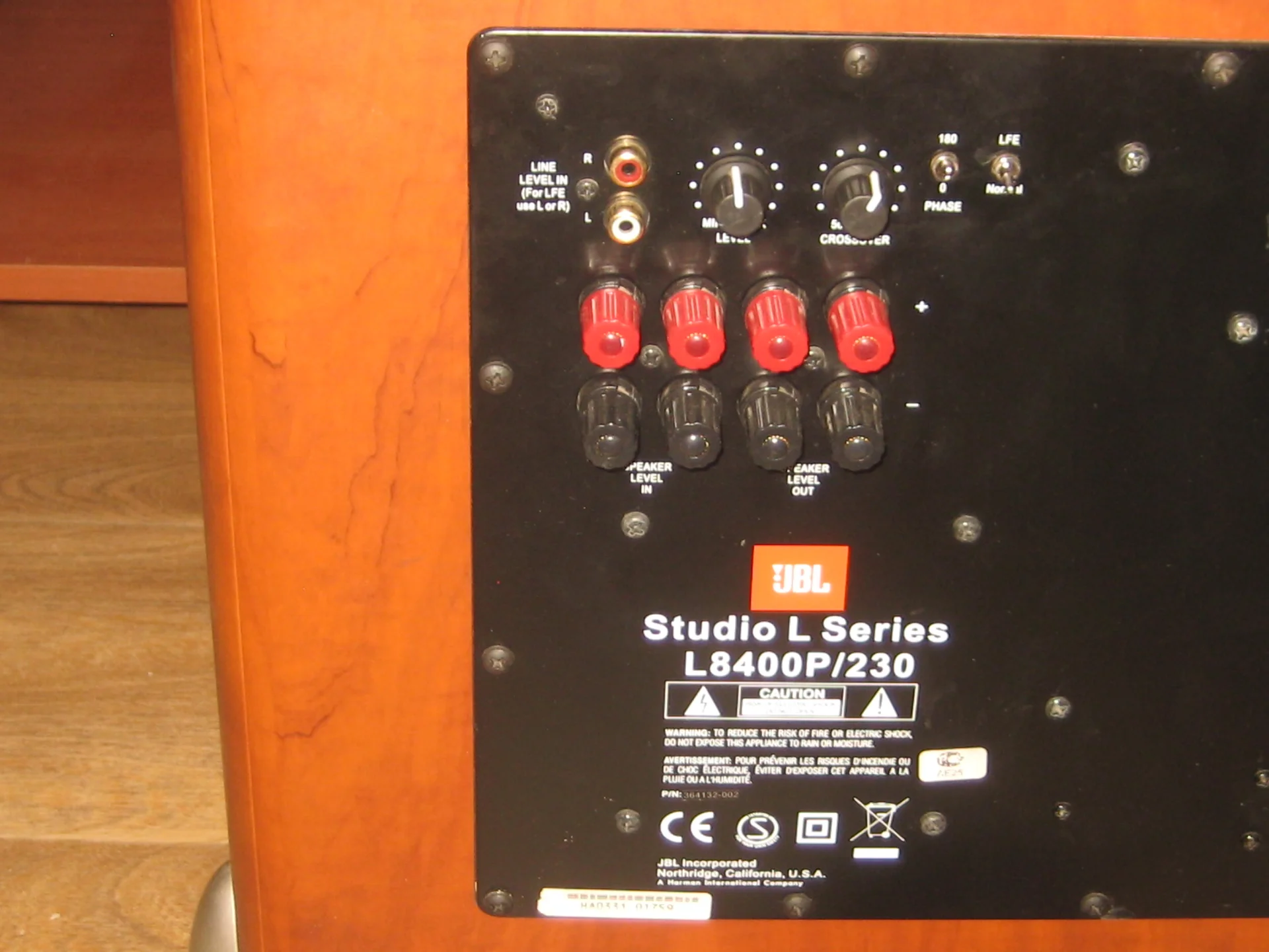 Сабвуфер JBL Studio L Series L8400P/230 - миниатюра 9