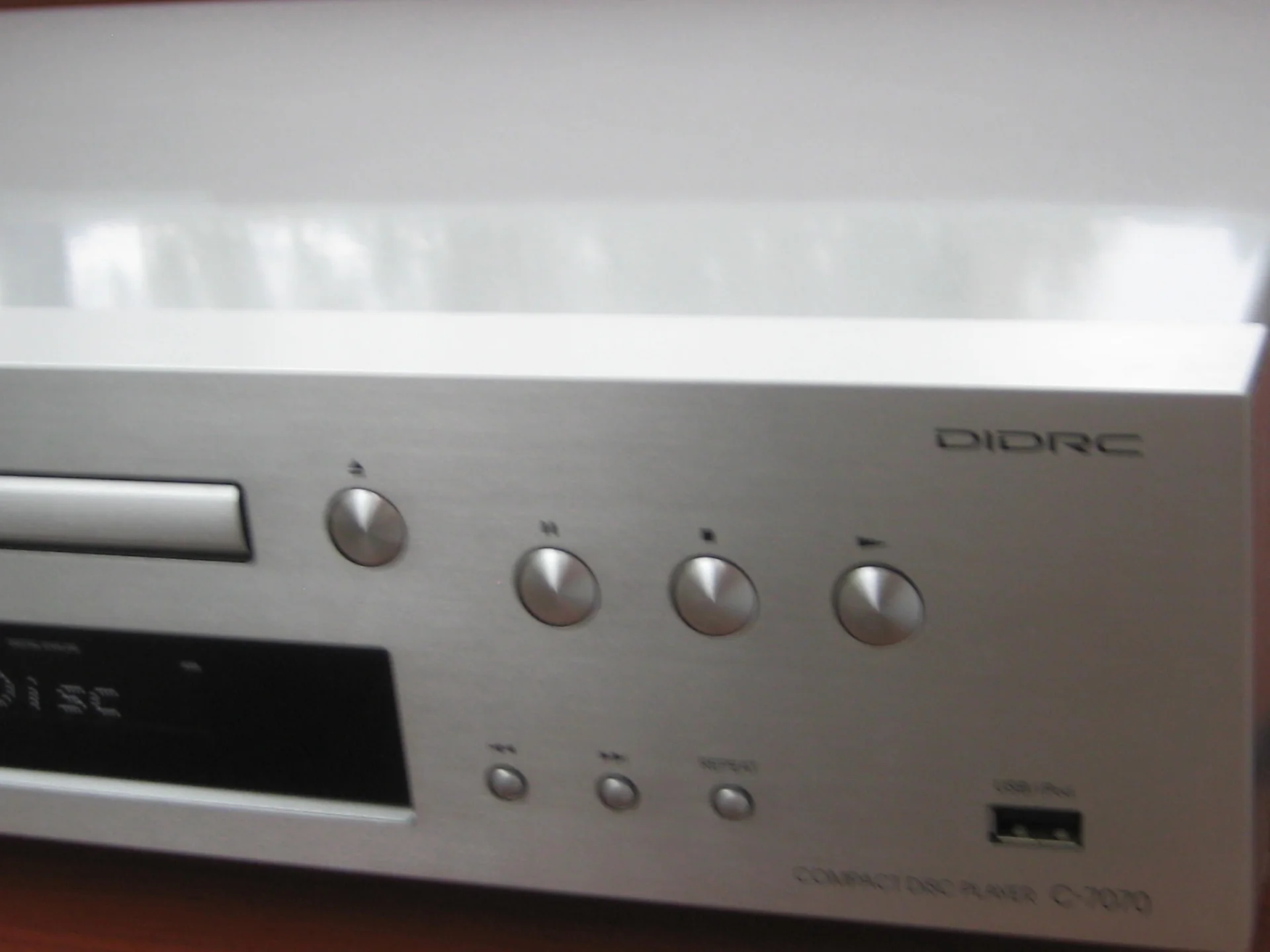 CD проигрыватель (cтример) Onkyo C-7070 Silver - миниатюра 4