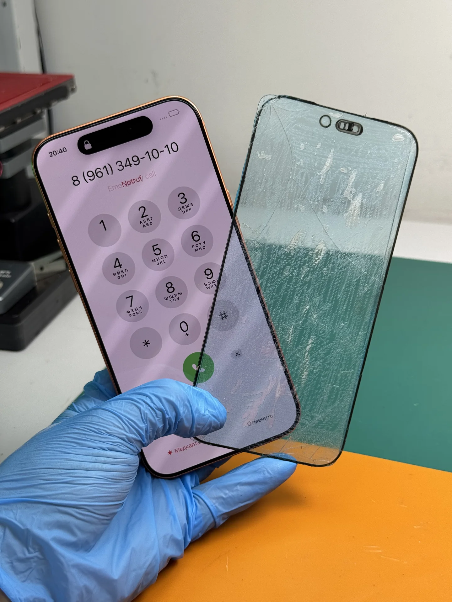 Замена стекла iPhone - миниатюра 3