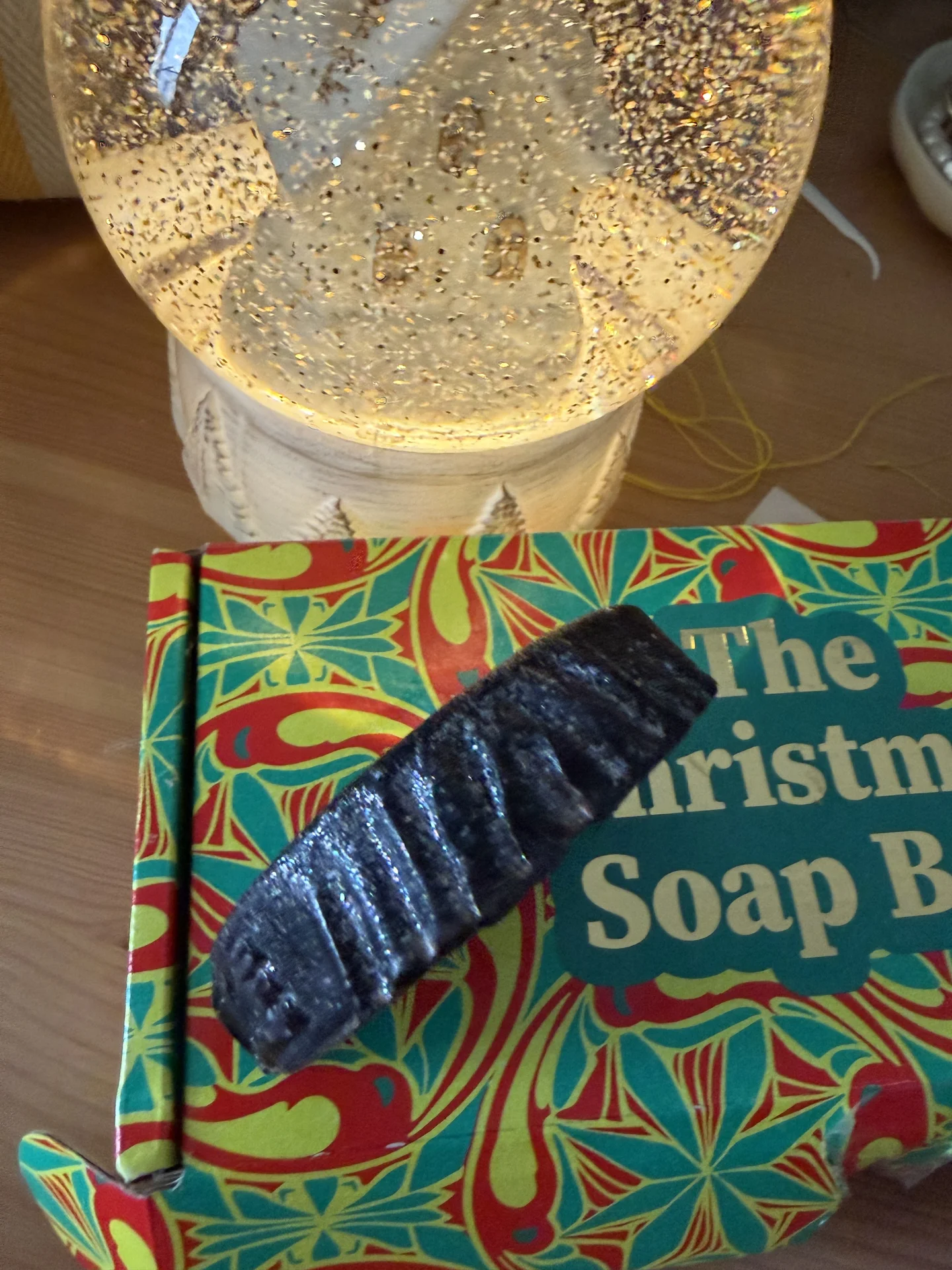 Lush мыло Yule log - миниатюра 2