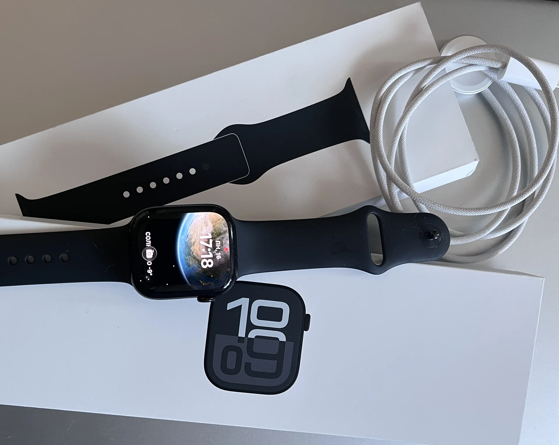 Apple Watch Series 10 (GPS) - миниатюра 2