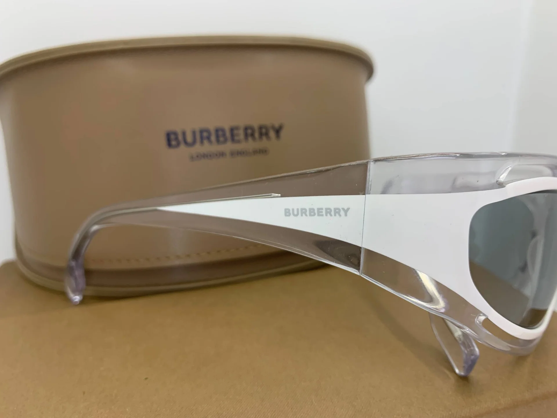 Очки Burberry - миниатюра 4