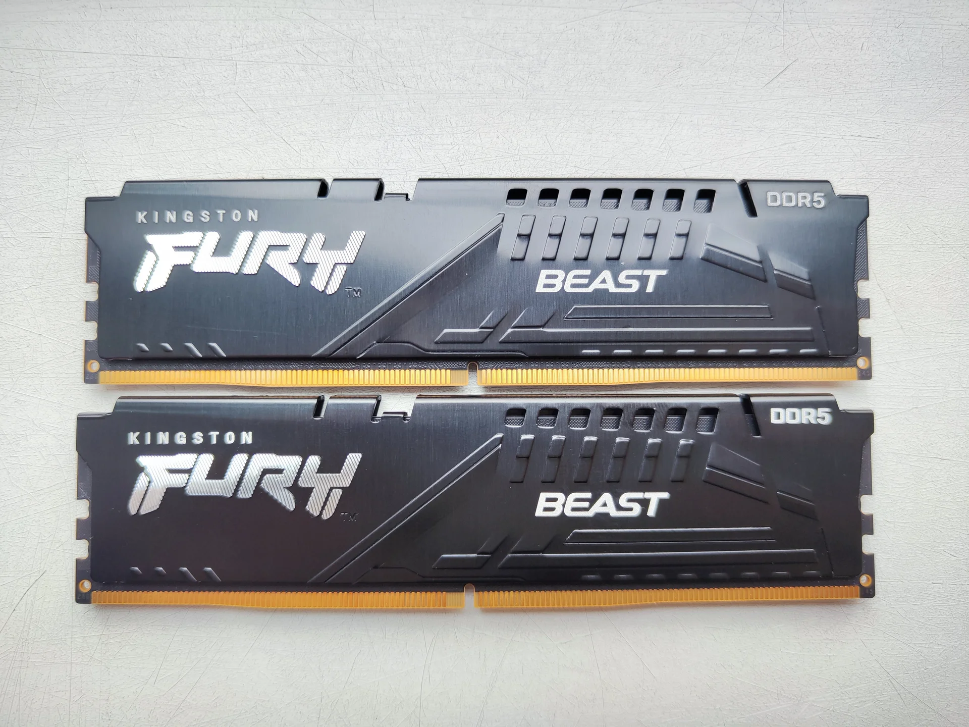 Оператвивная память ddr5 32gb 6000 Kingston FURY Beast CL40 - миниатюра 2