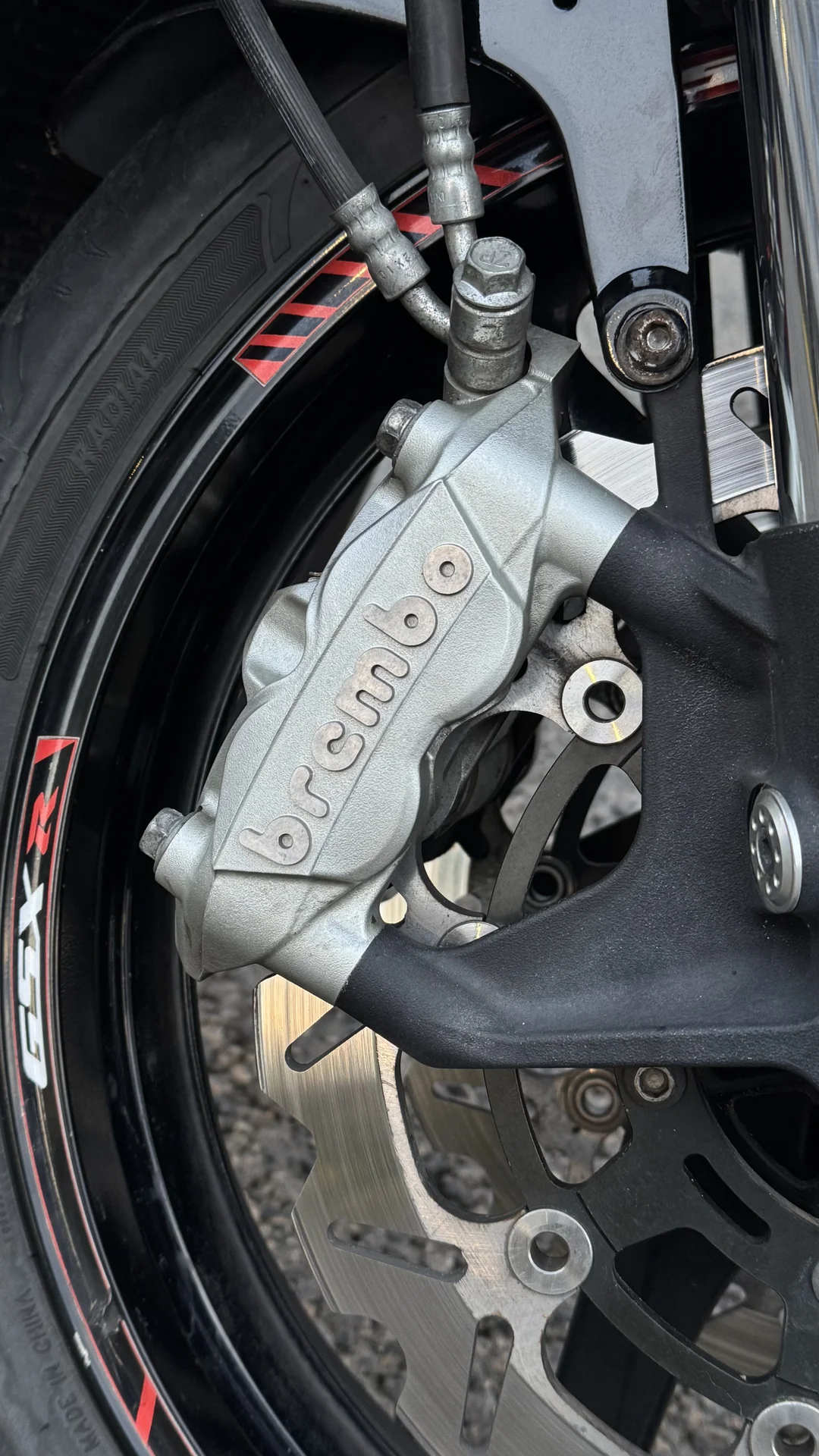 Мотоцикл Suzuki gsx-r 750 - миниатюра 11