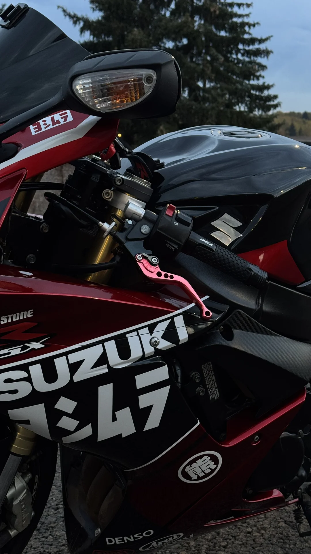 Мотоцикл Suzuki gsx-r 750 - миниатюра 13
