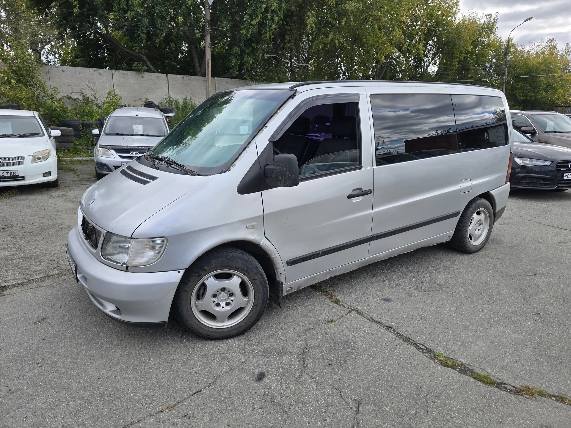 Mercedes-Benz Vito 2.1 AT, 2000г.в. - изображение 1