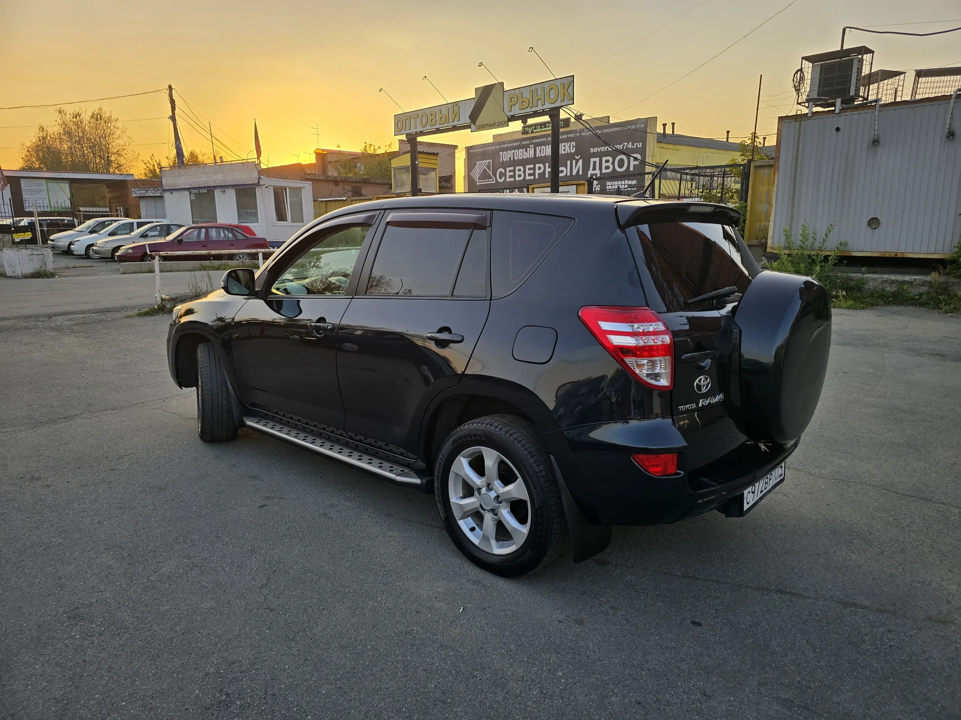 Toyota RAV4 2.0 CVT, 2011г.в. 4WD - миниатюра 2