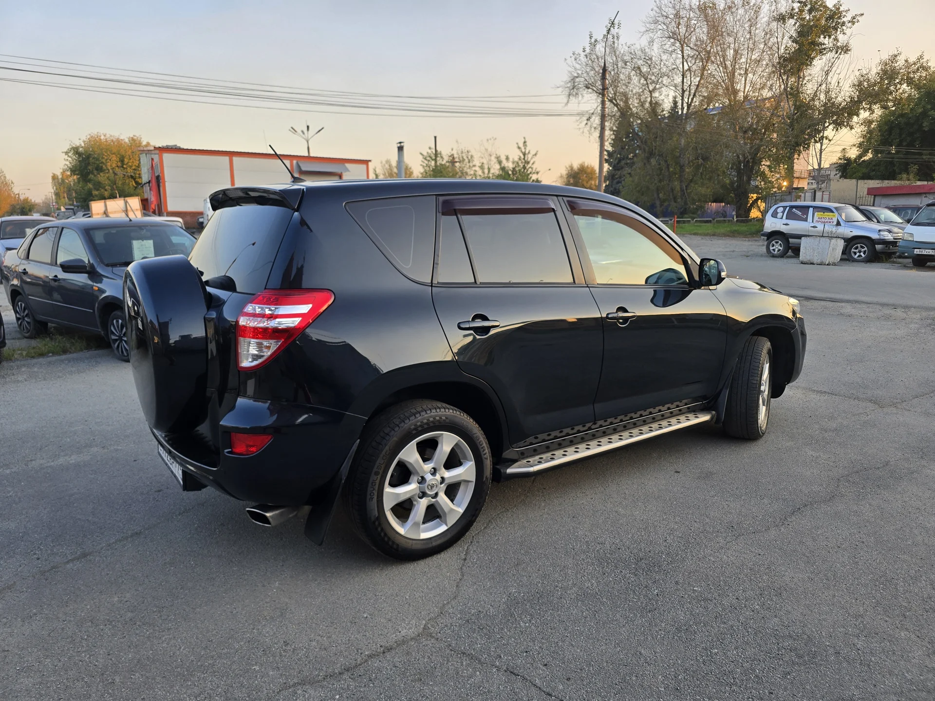 Toyota RAV4 2.0 CVT, 2011г.в. 4WD - миниатюра 10