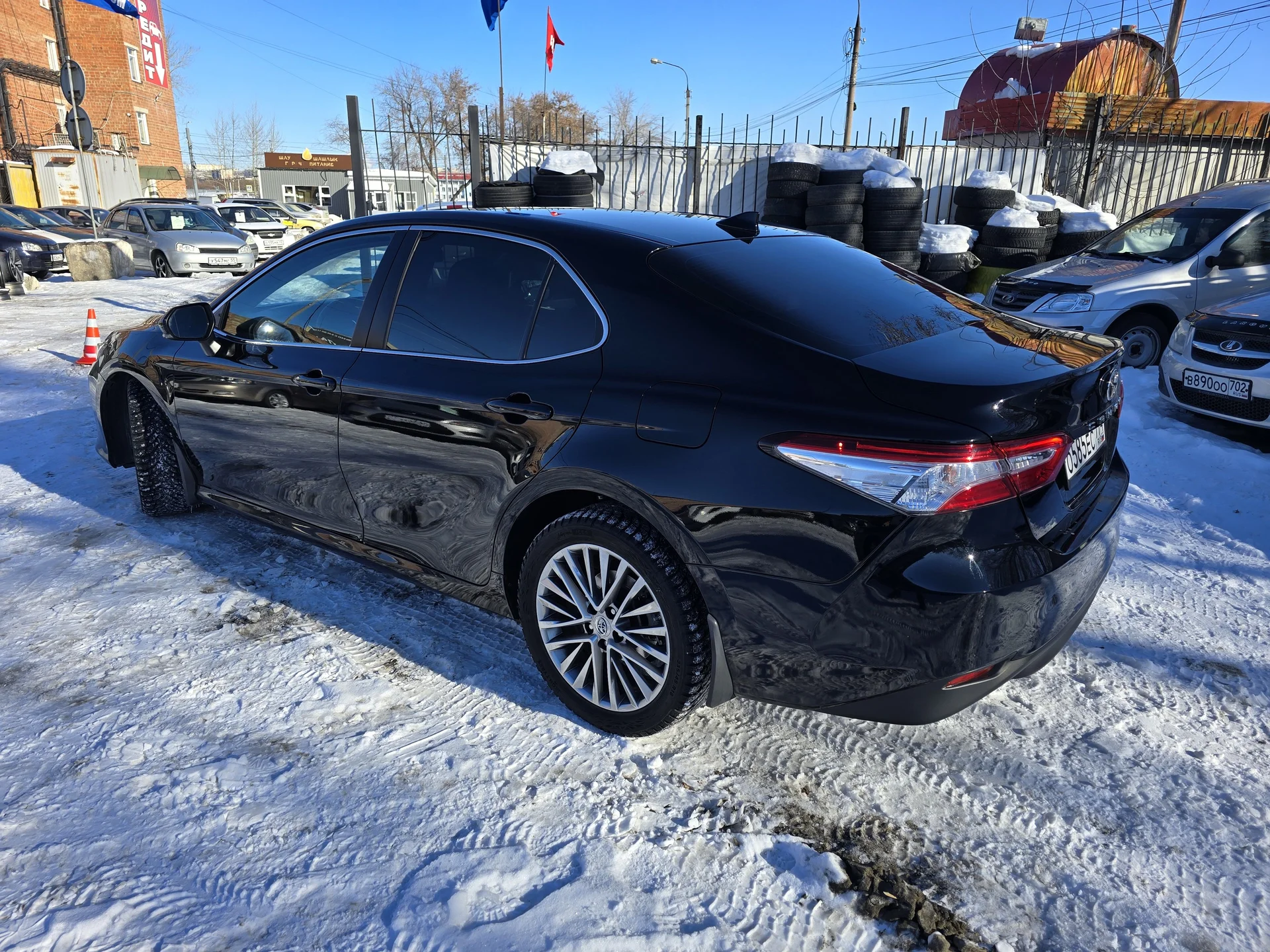 Toyota Camry 2.0 CVT, 2021г.в. - миниатюра 2