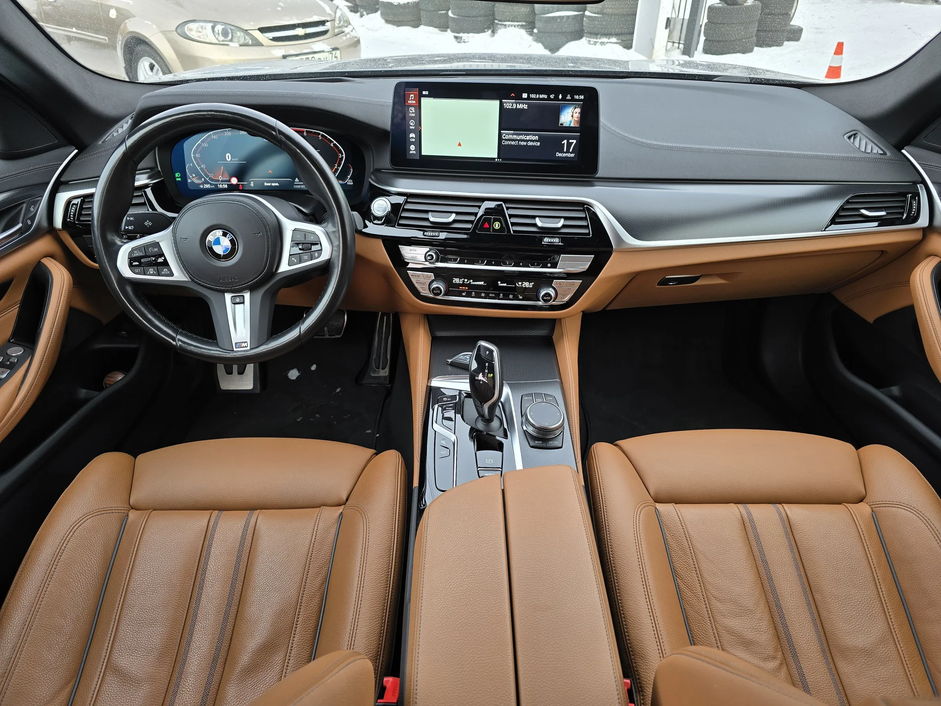 BMW 5 серия 2.0 AT, 2022г.в. - миниатюра 10