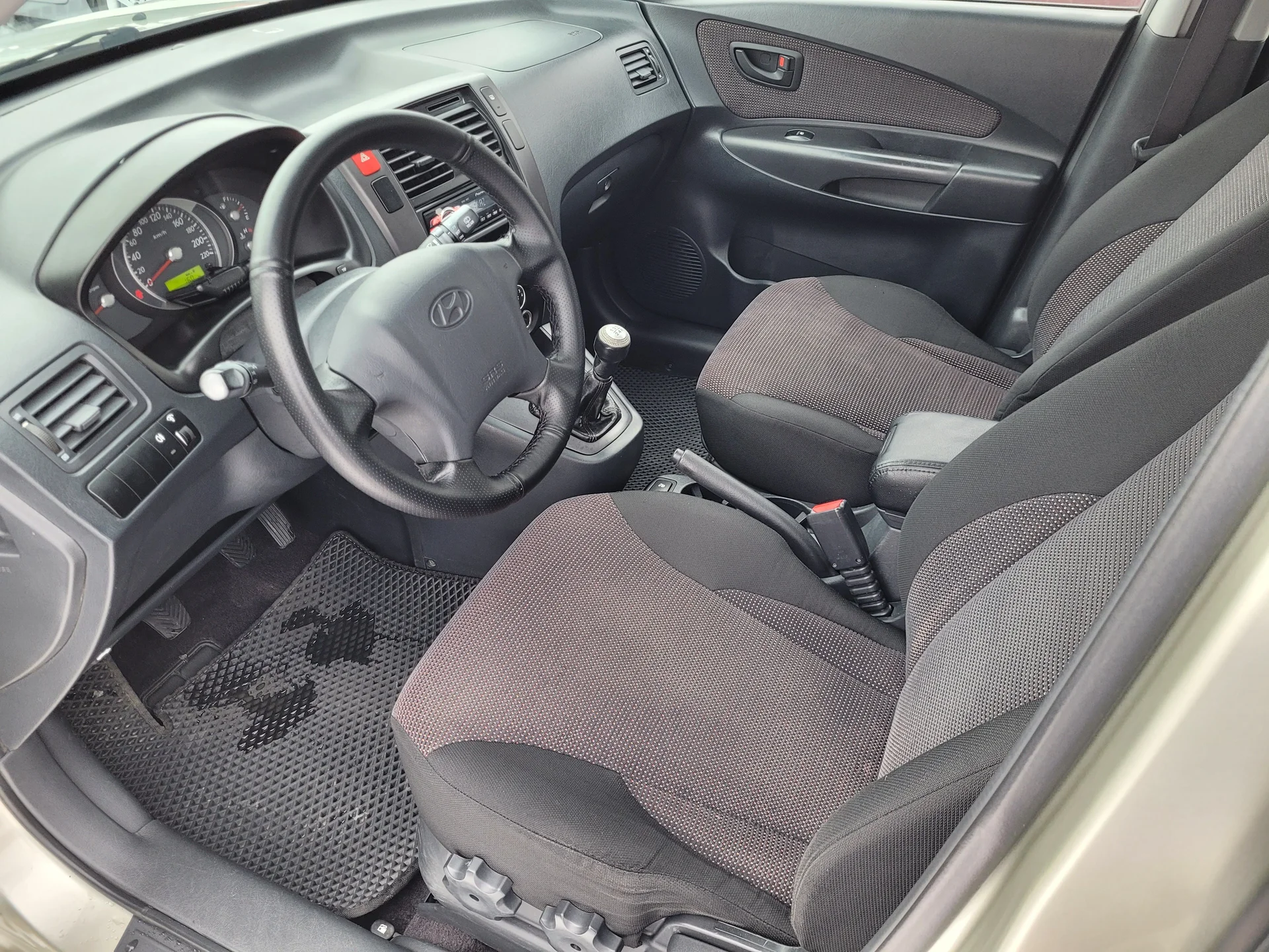 Hyundai Tucson 2.0 МТ, 2007г.в. - миниатюра 8