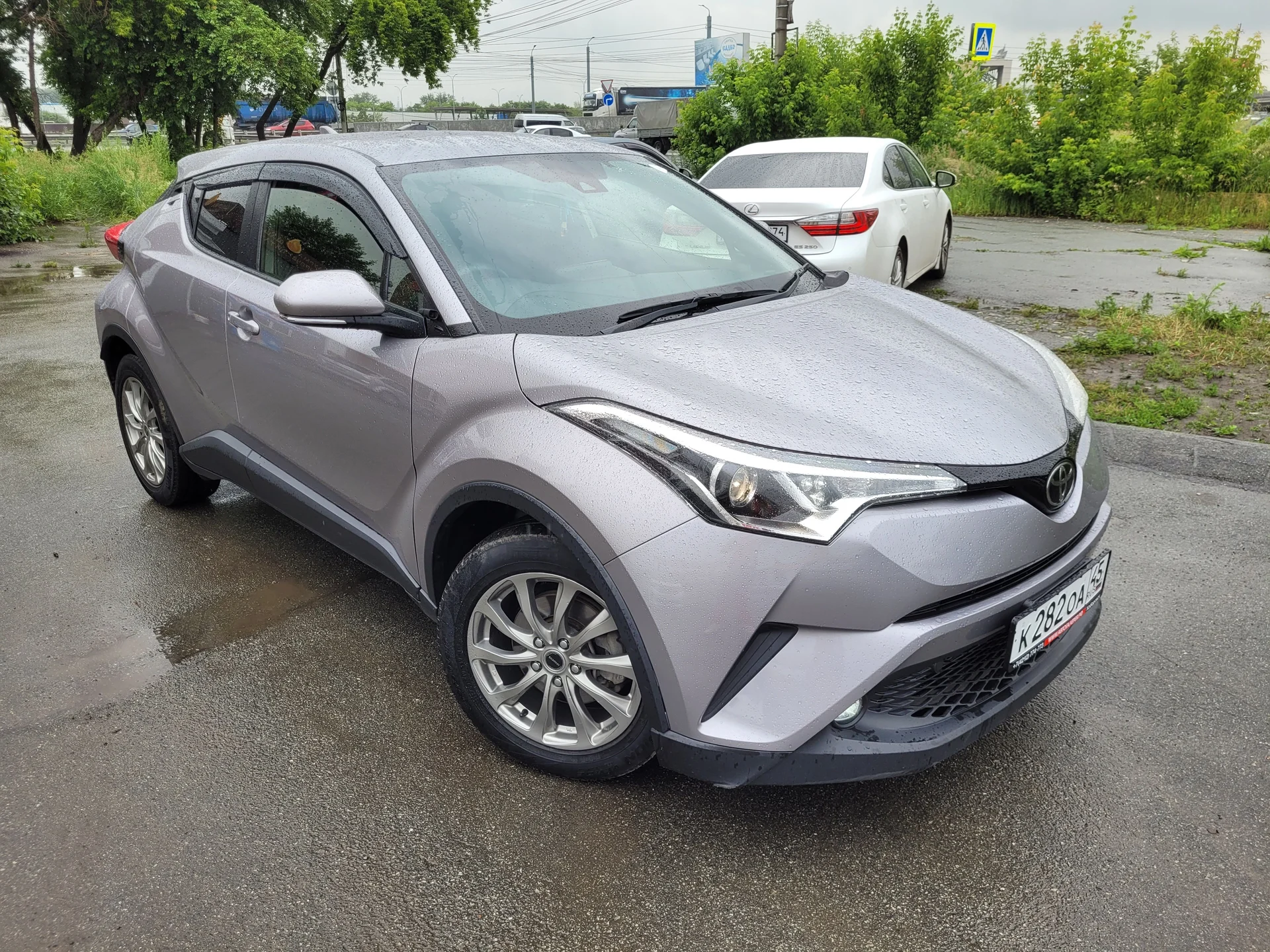 Toyota C-HR 1.2 CVT, 2018г.в. - миниатюра 4