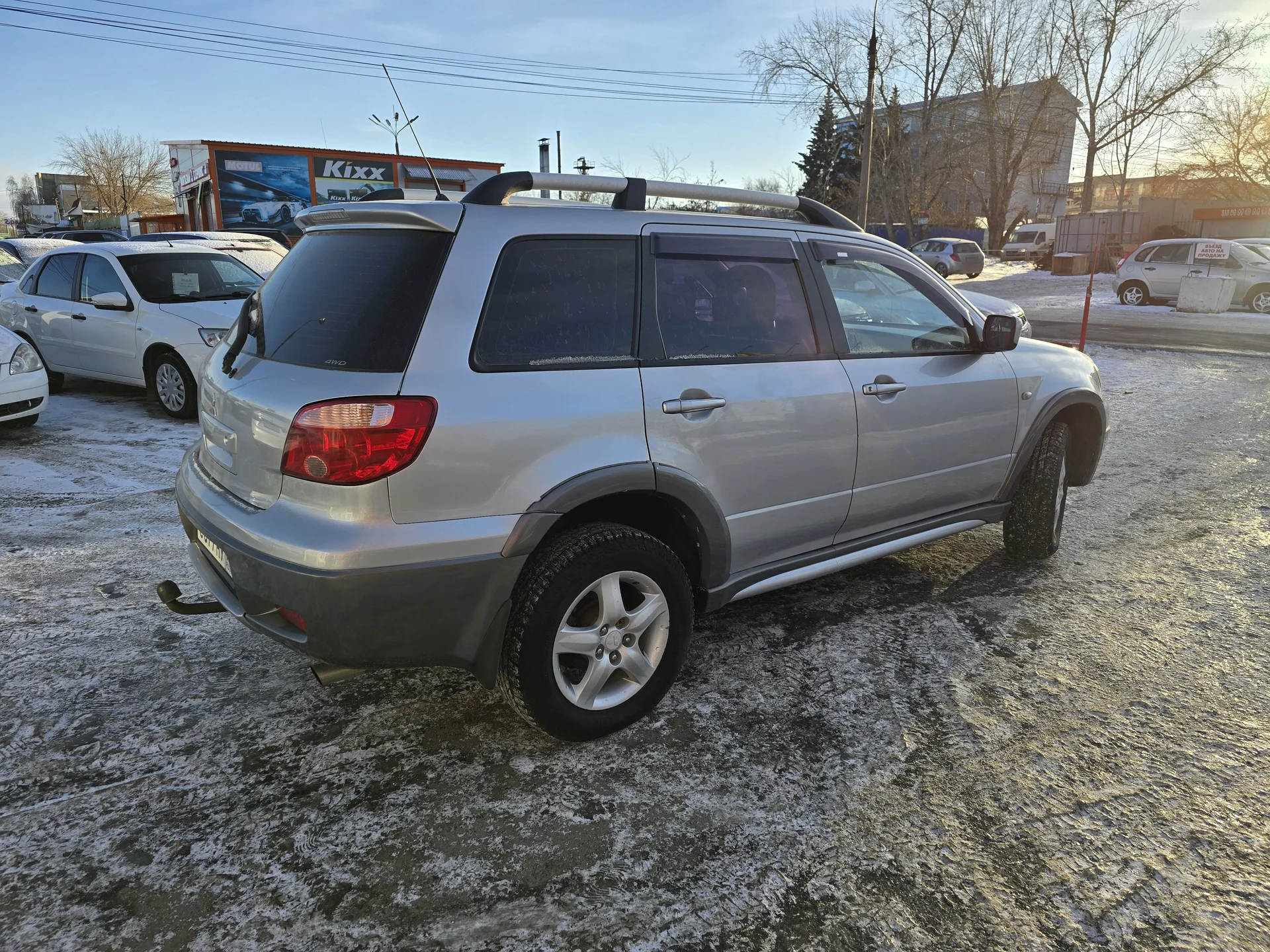 Mitsubishi Outlander 2.4АТ, 4WD, 2006г.в. - миниатюра 4