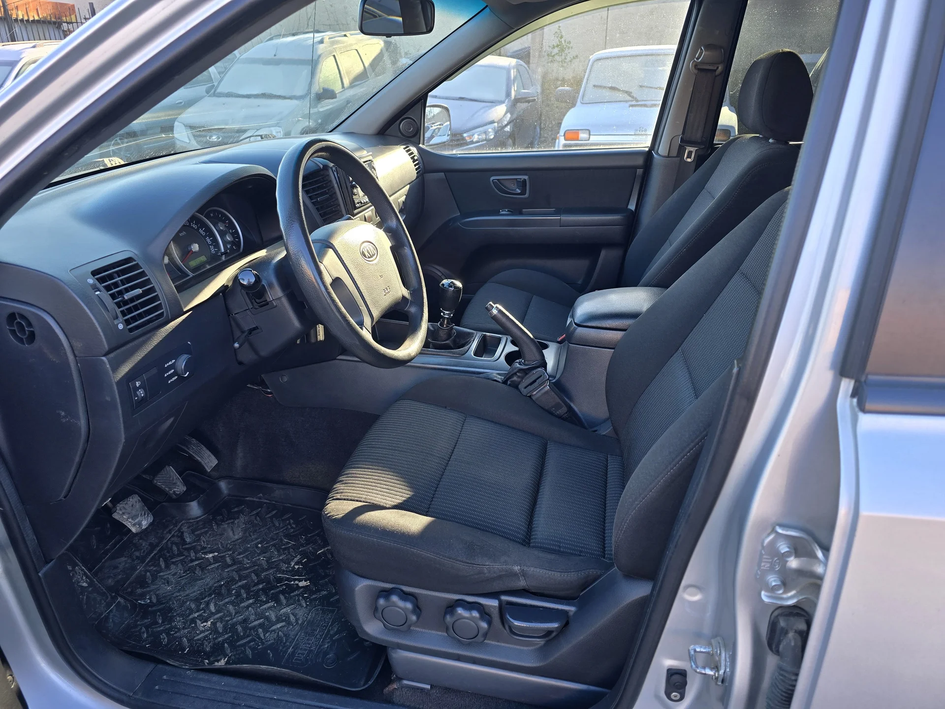 Kia Sorento 2.5 МТ, 2008г.в. - миниатюра 8