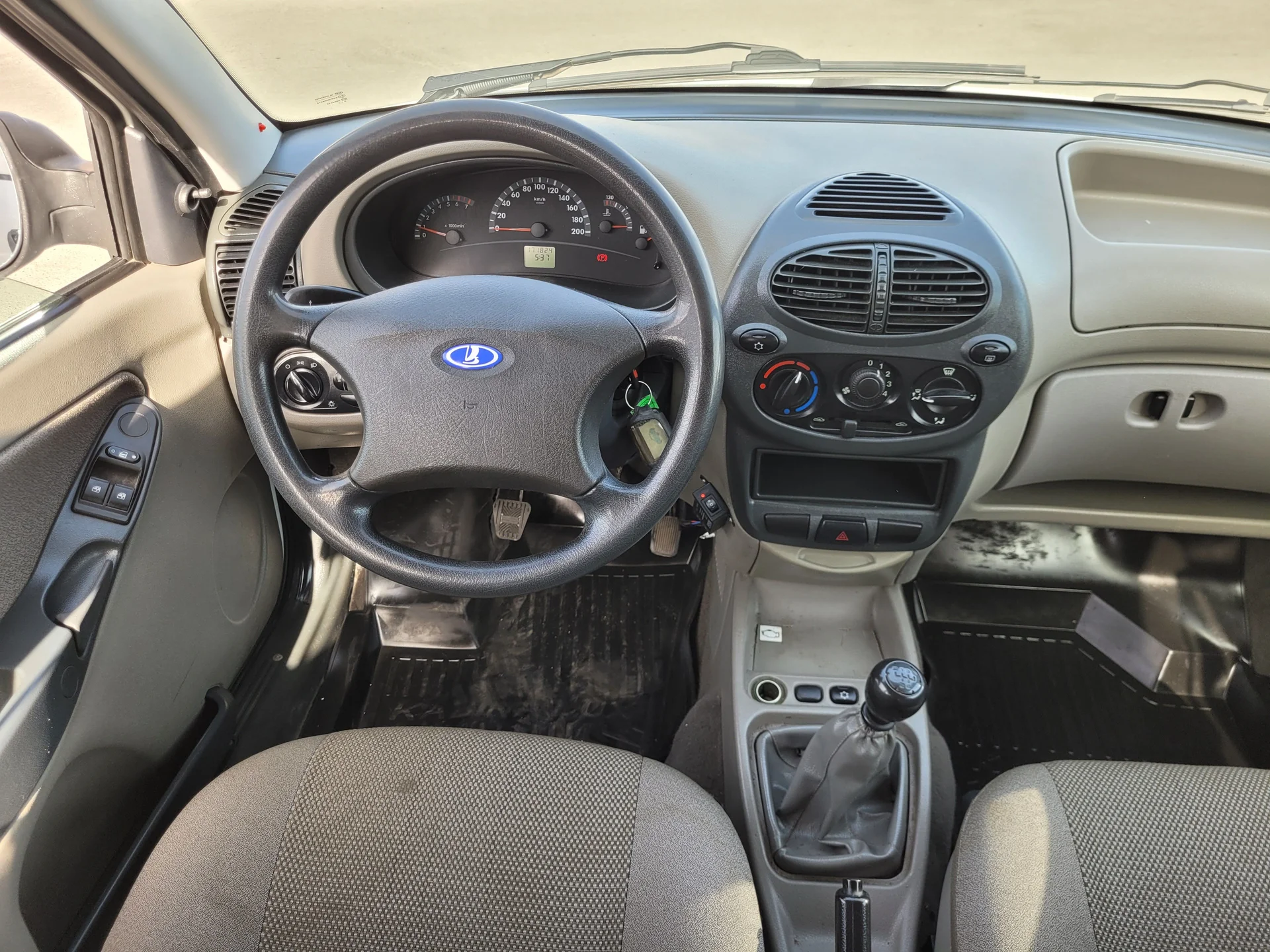 Lada Kalina 1.6МТ, 2010г.в. - миниатюра 9