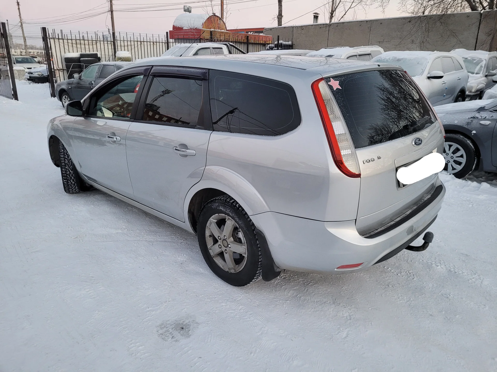 Ford Focus 1.6МТ, 2010-11г.э. - миниатюра 3