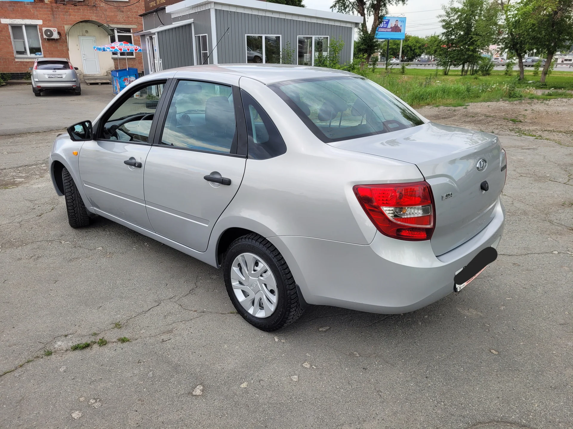 LADA Granta 1.6МТ, 2016г.в. - миниатюра 2
