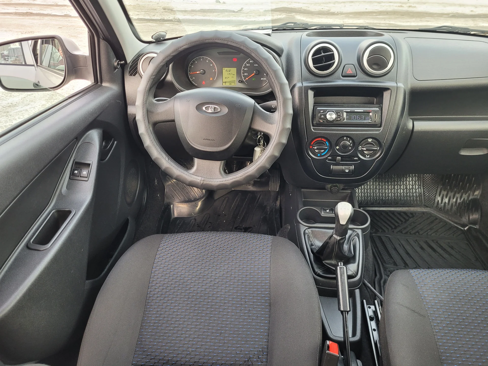 LADA Granta 1.6МТ, 2015-16г.э. - миниатюра 7