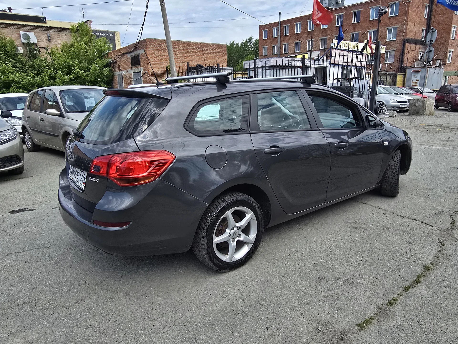 Opel Astra 1.4АТ, 2012г.в. - миниатюра 5