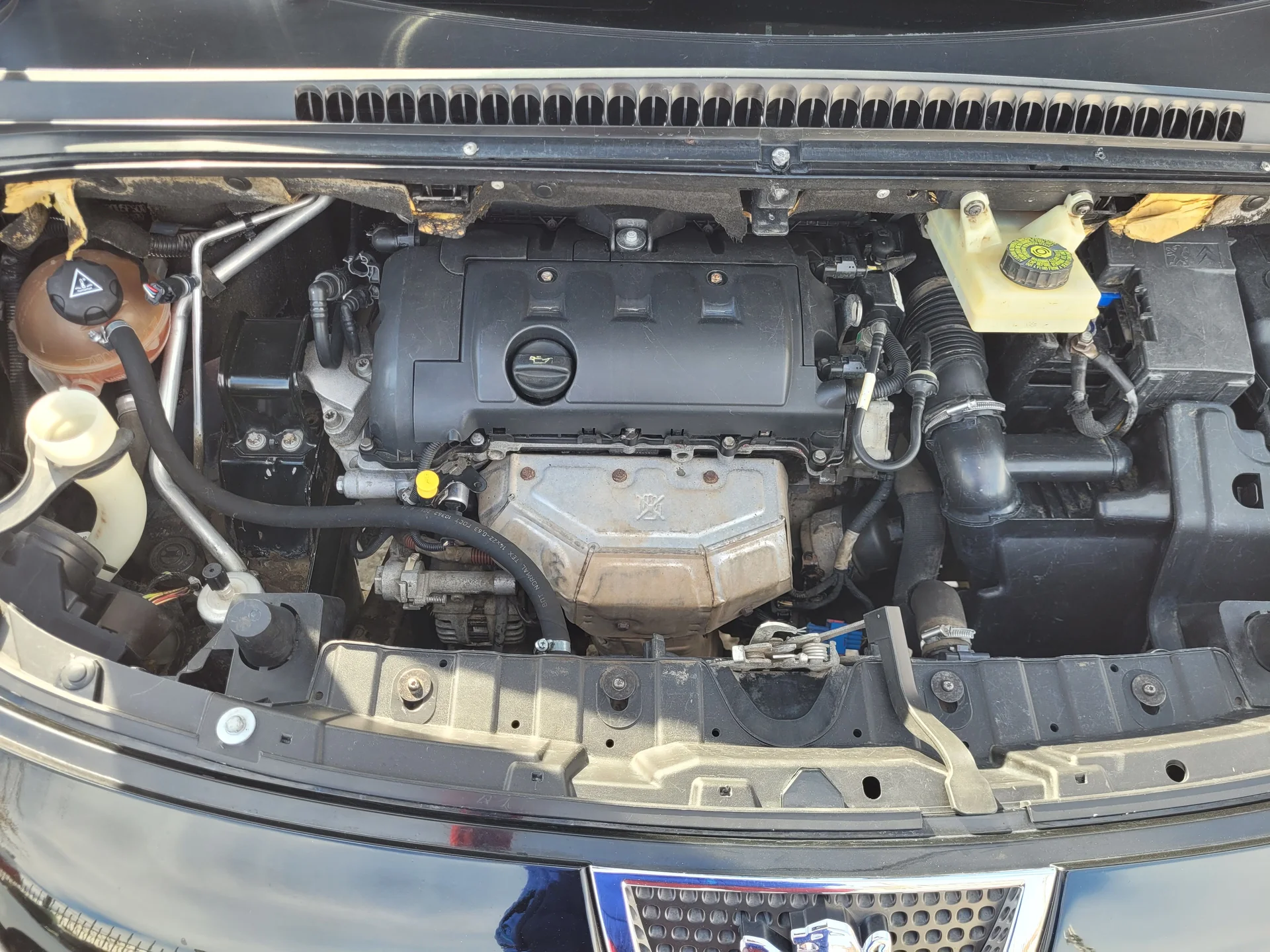 Peugeot 3008 1.6МТ, 2010г.в. - миниатюра 10