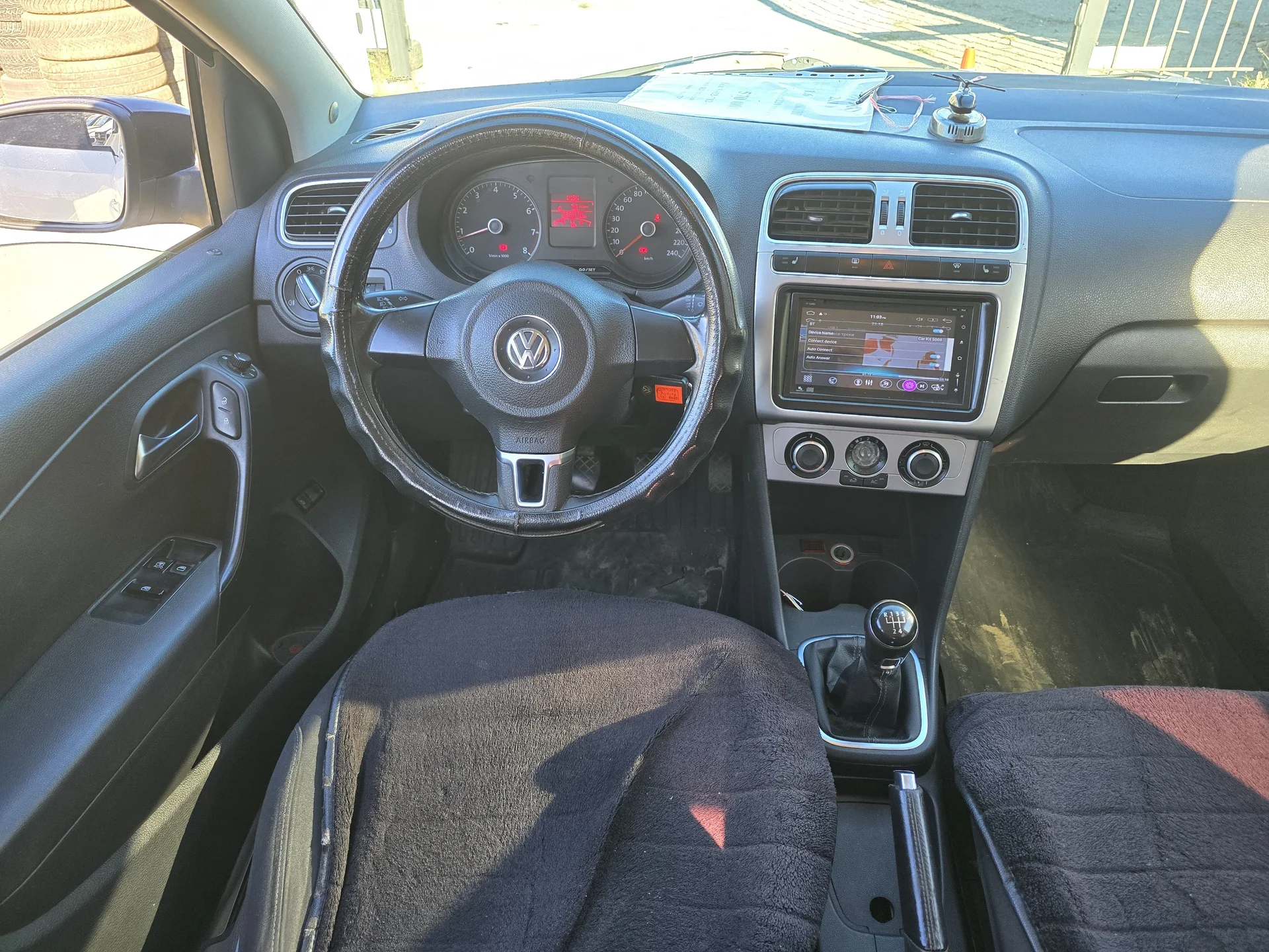 Volkswagen Polo 1.6 МТ, 2013г.в. - миниатюра 4