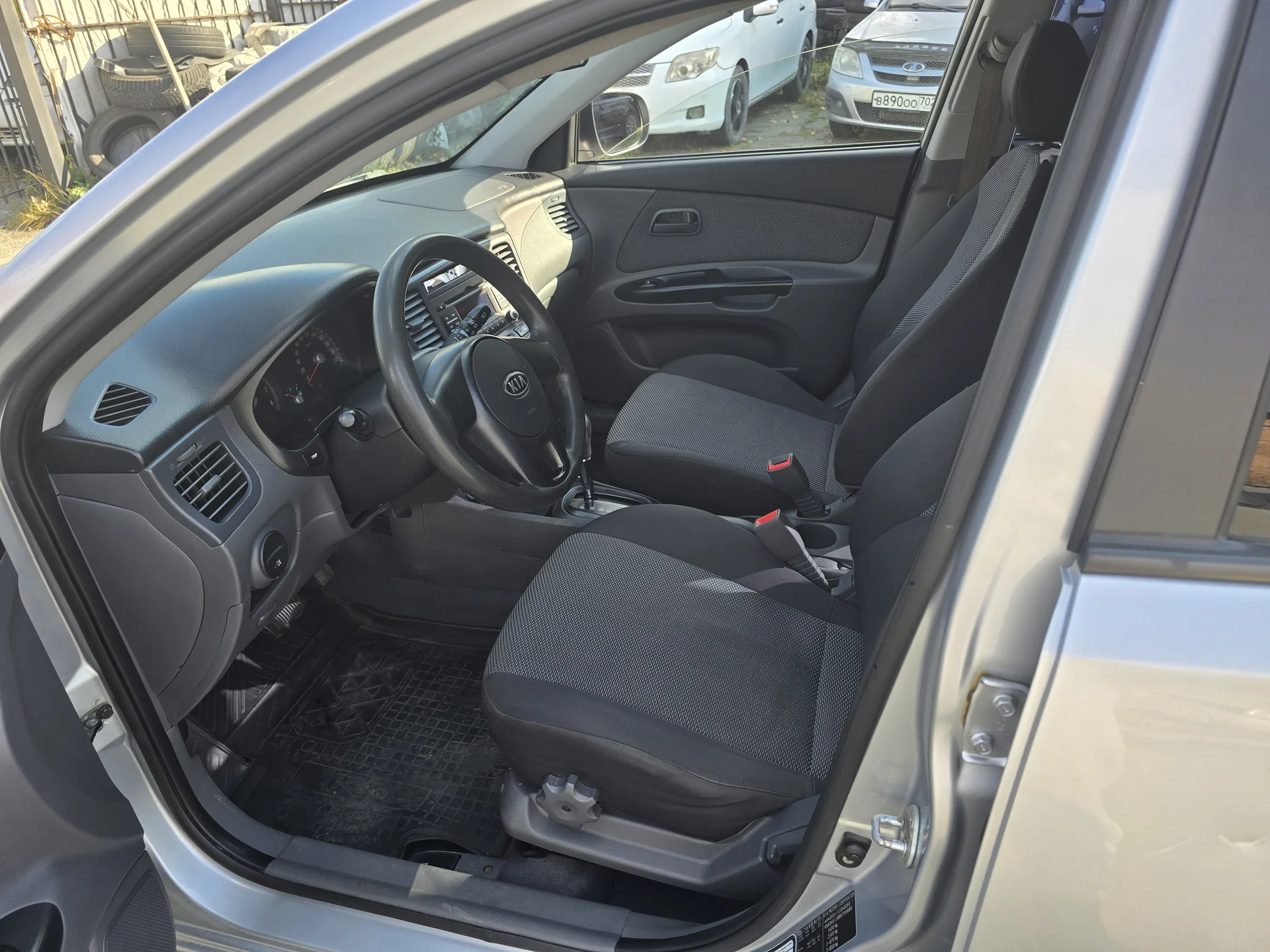 Kia Rio 1.4 AT, 2010г.в. - миниатюра 3