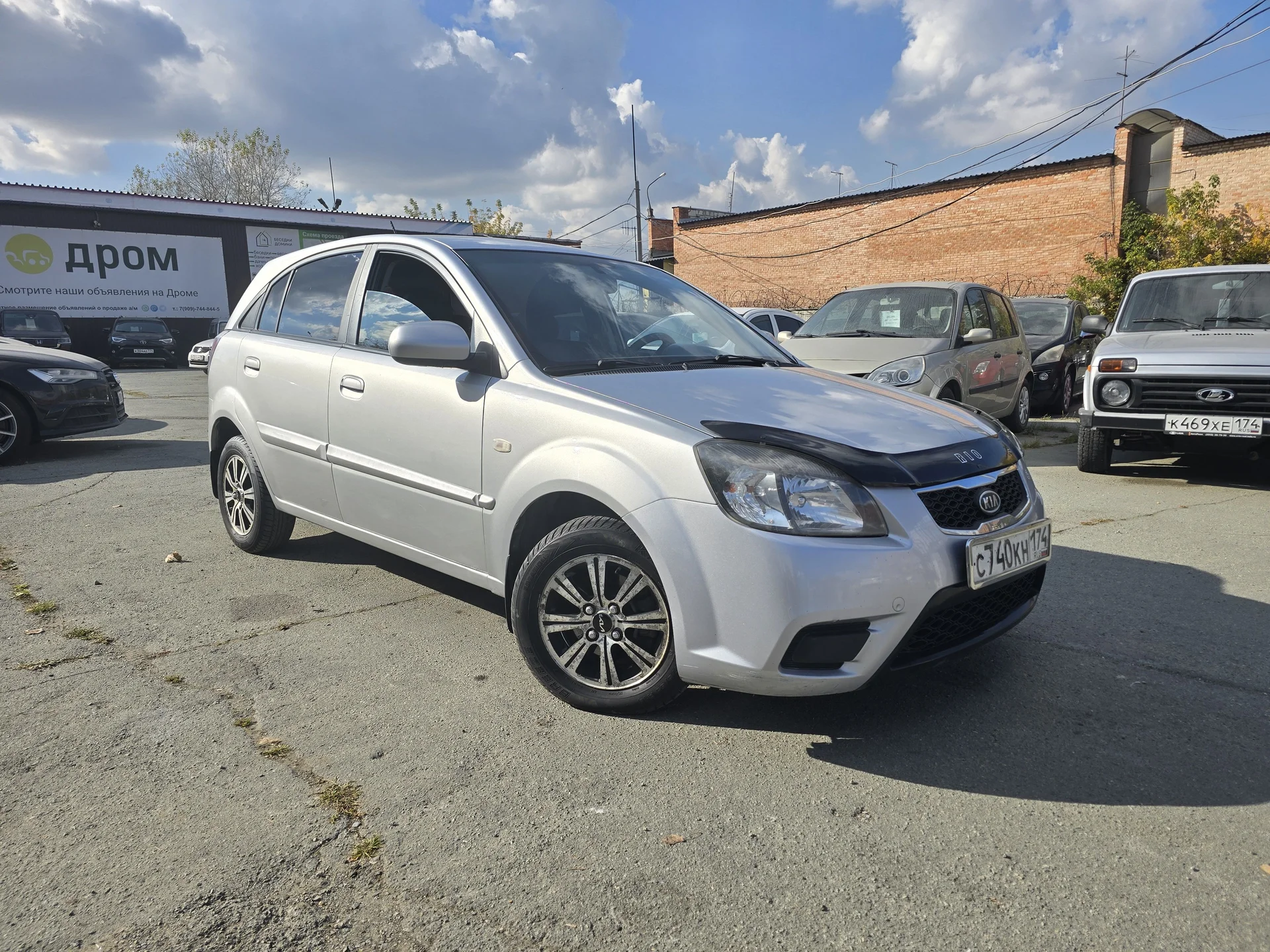Kia Rio 1.4 AT, 2010г.в. - миниатюра 9