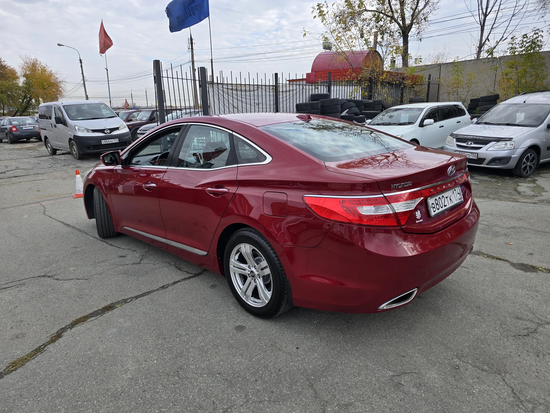 Hyundai Grandeur 3.0 AT, 2012-13г.э. - миниатюра 2