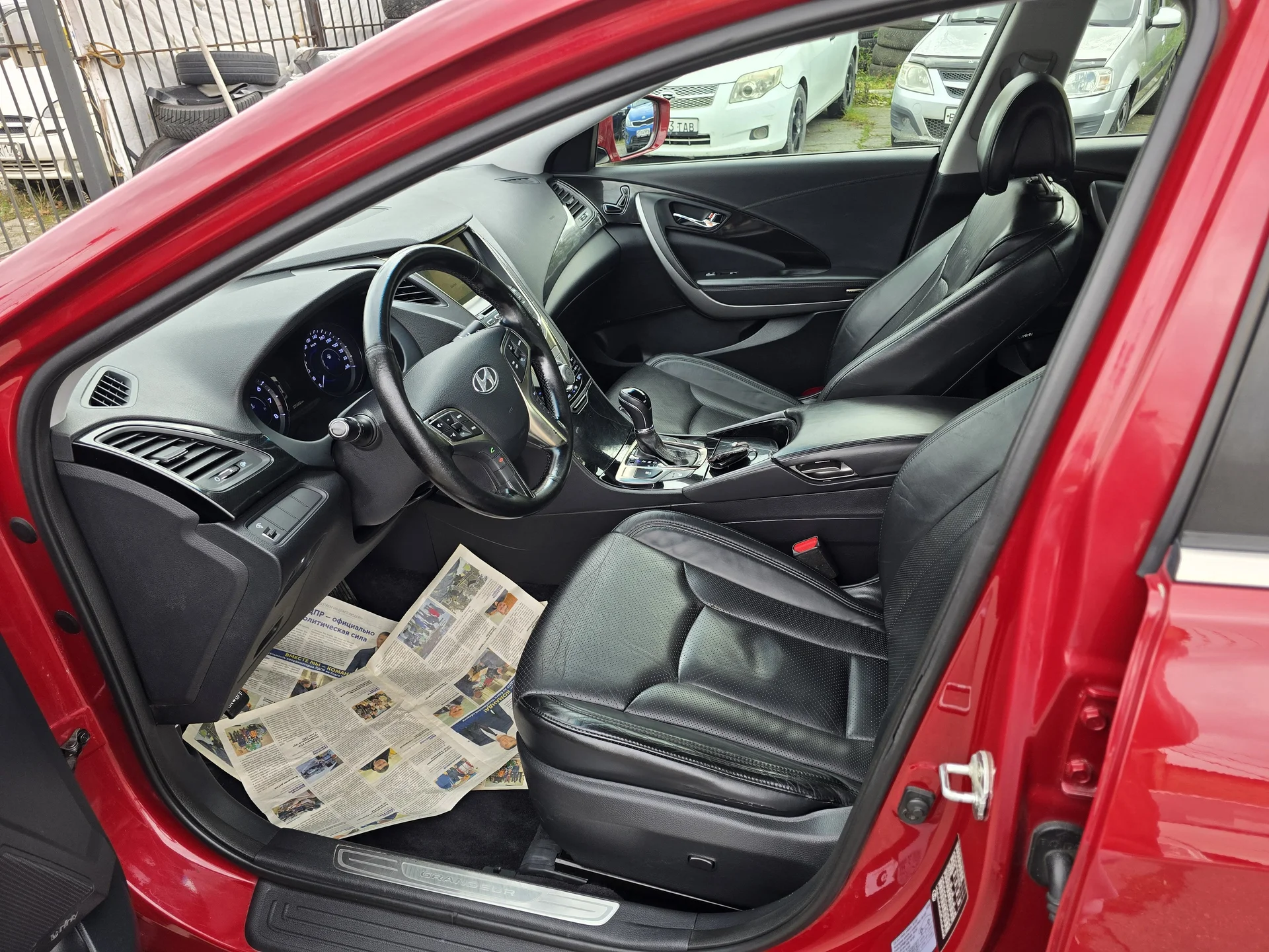 Hyundai Grandeur 3.0 AT, 2012-13г.э. - миниатюра 4