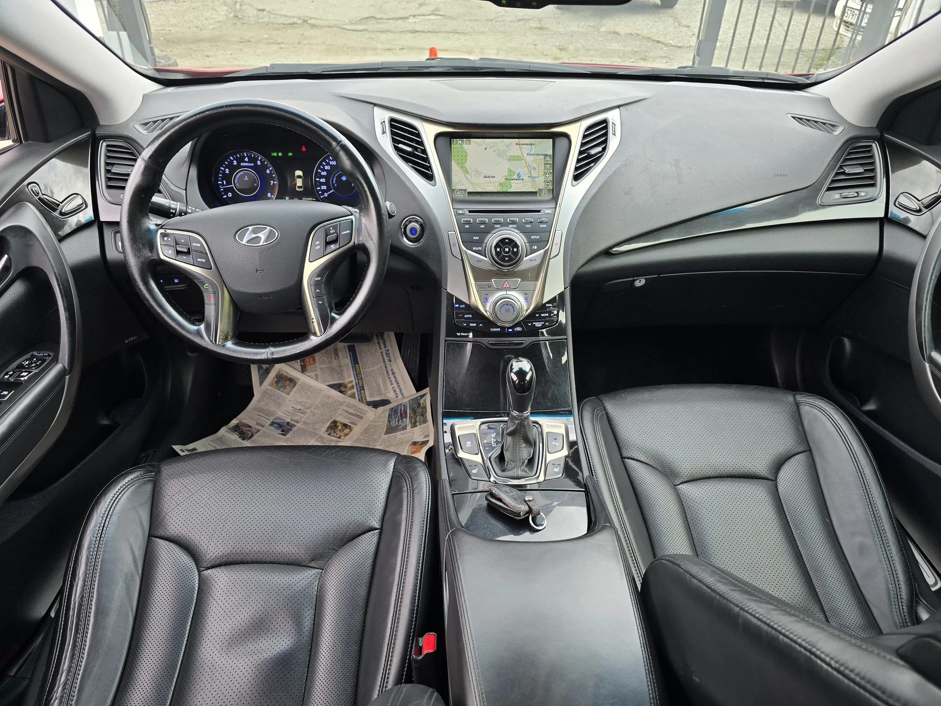 Hyundai Grandeur 3.0 AT, 2012-13г.э. - миниатюра 8