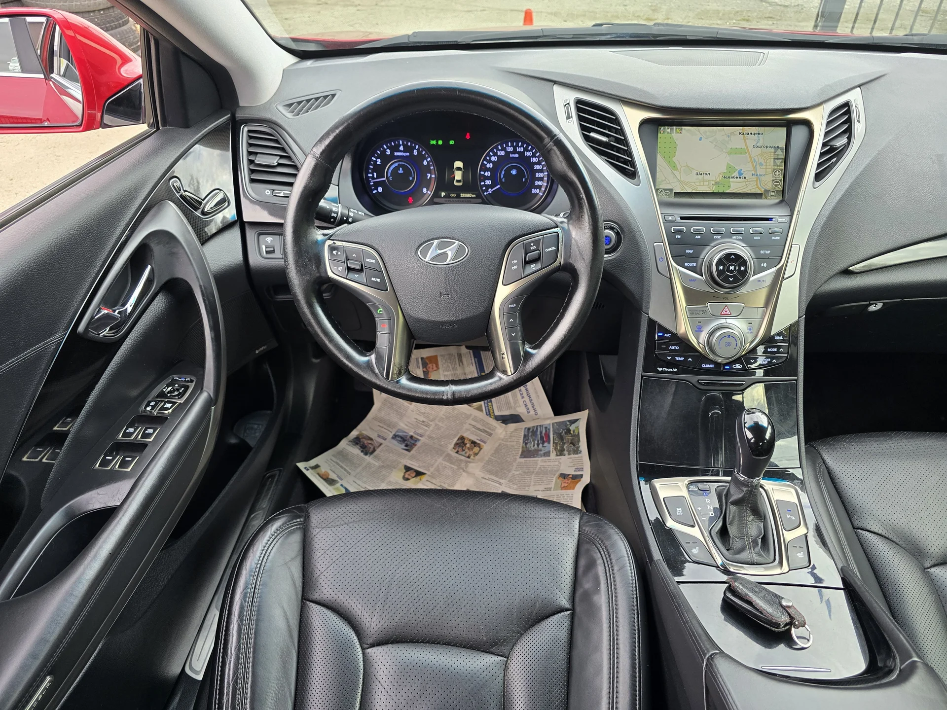 Hyundai Grandeur 3.0 AT, 2012-13г.э. - миниатюра 9