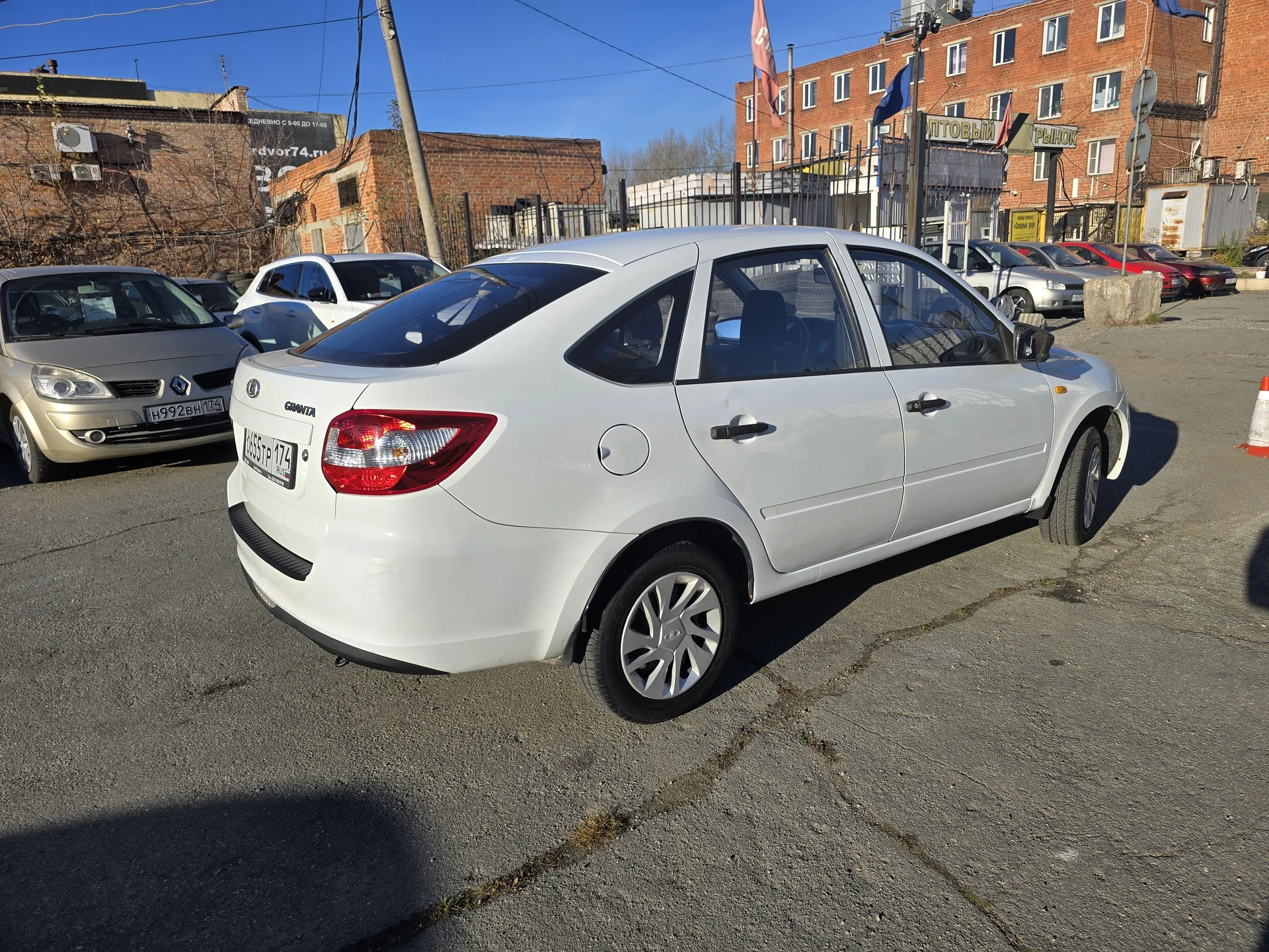 LADA Granta 1.6 МТ, 2015г.в. - миниатюра 7