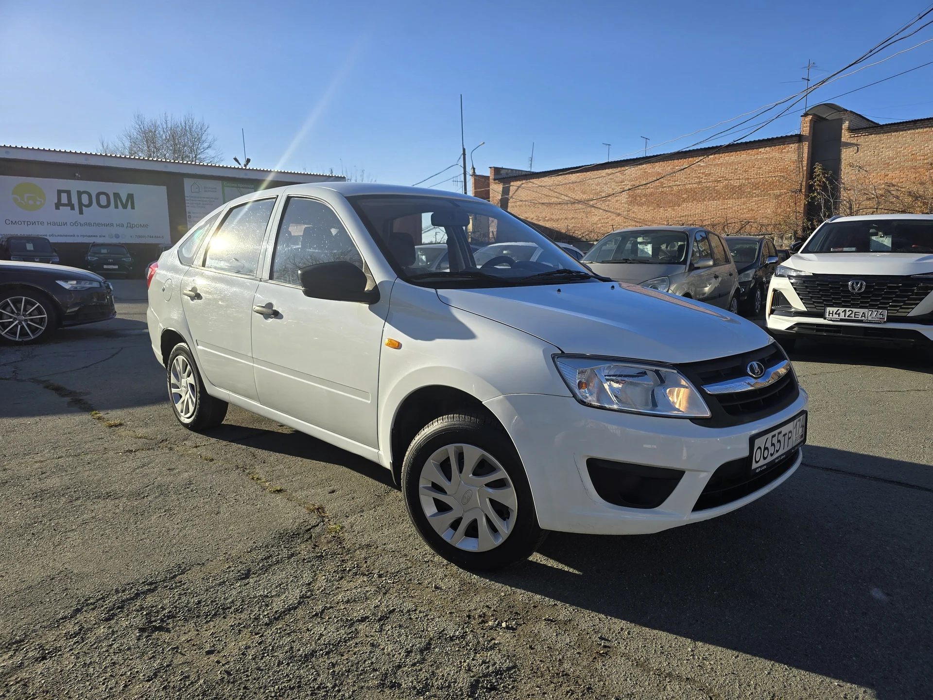 LADA Granta 1.6 МТ, 2015г.в. - миниатюра 10