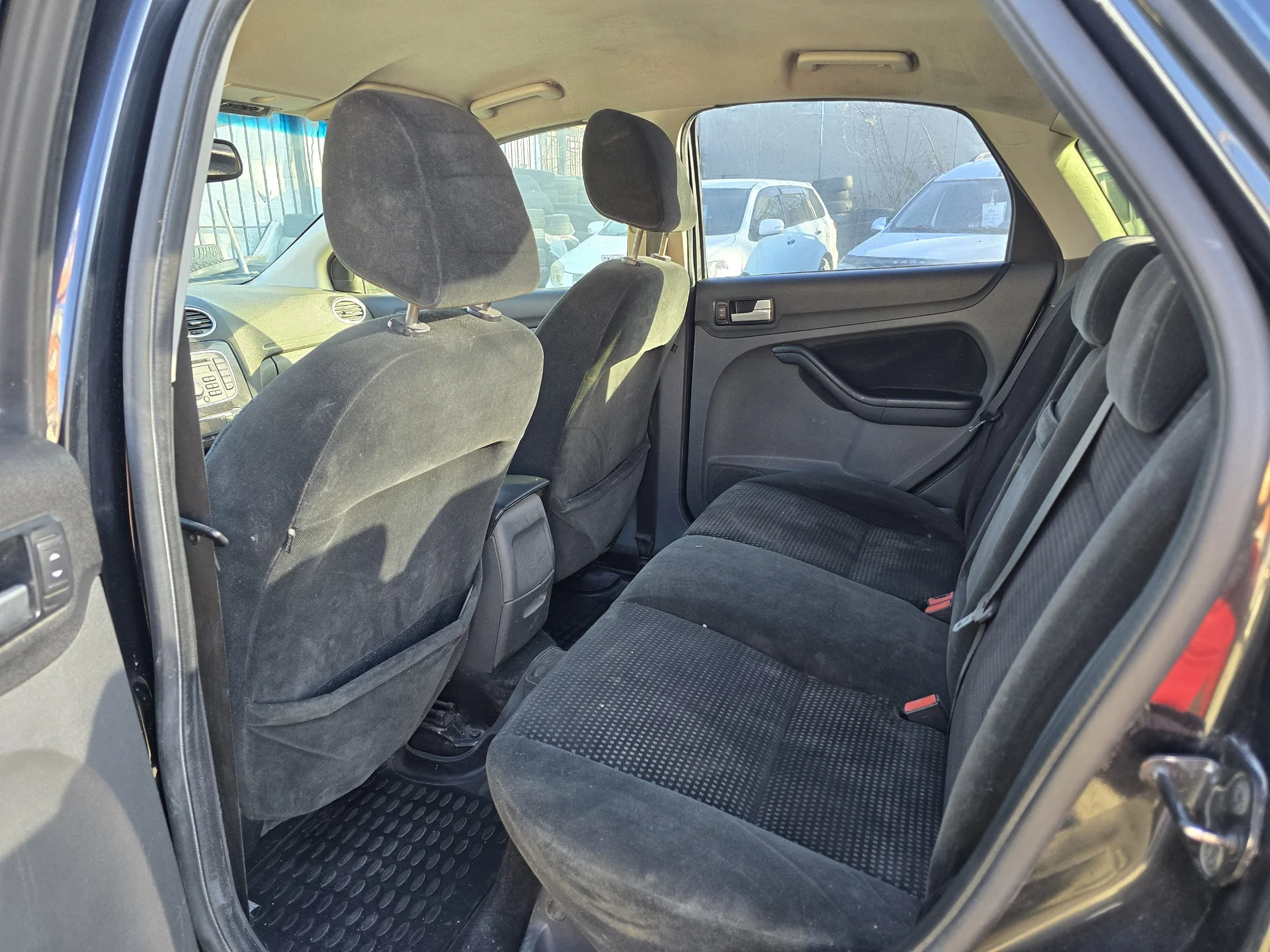 Ford Focus 1.6 МT, 2007-08г.э. - миниатюра 4