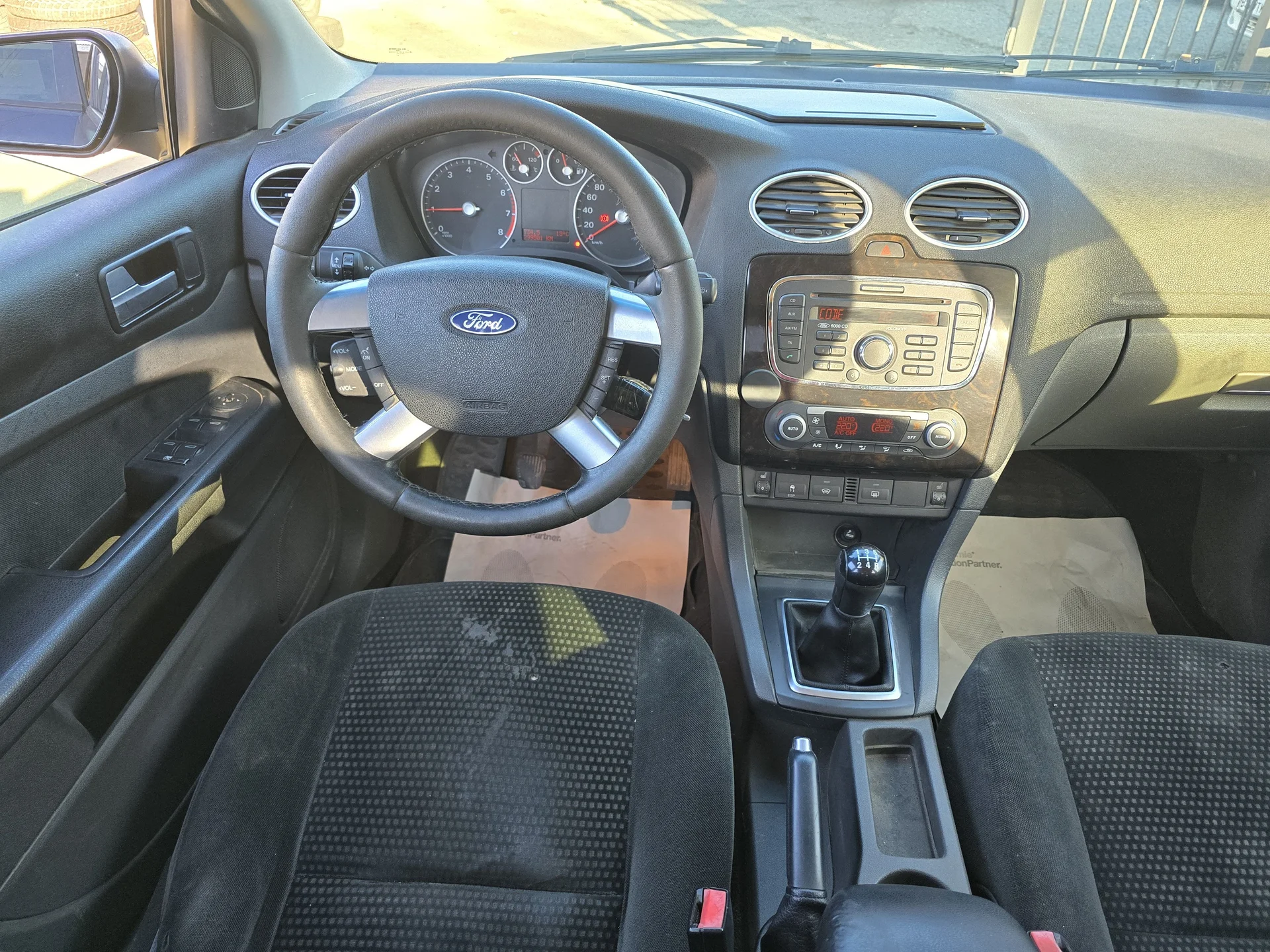 Ford Focus 1.6 МT, 2007-08г.э. - миниатюра 5