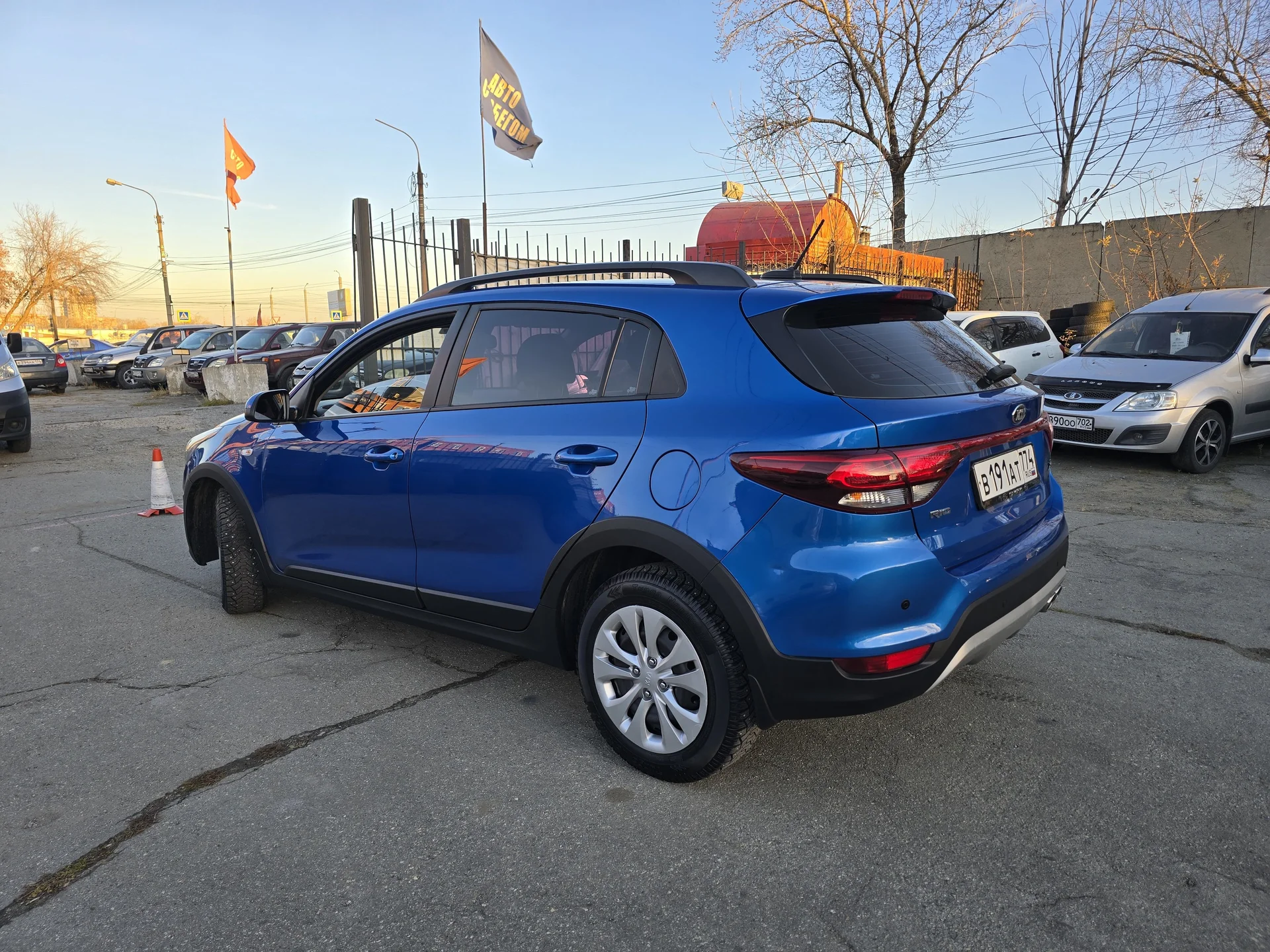 Kia Rio X-Line 1.4 AT, 2018г.в. - миниатюра 2