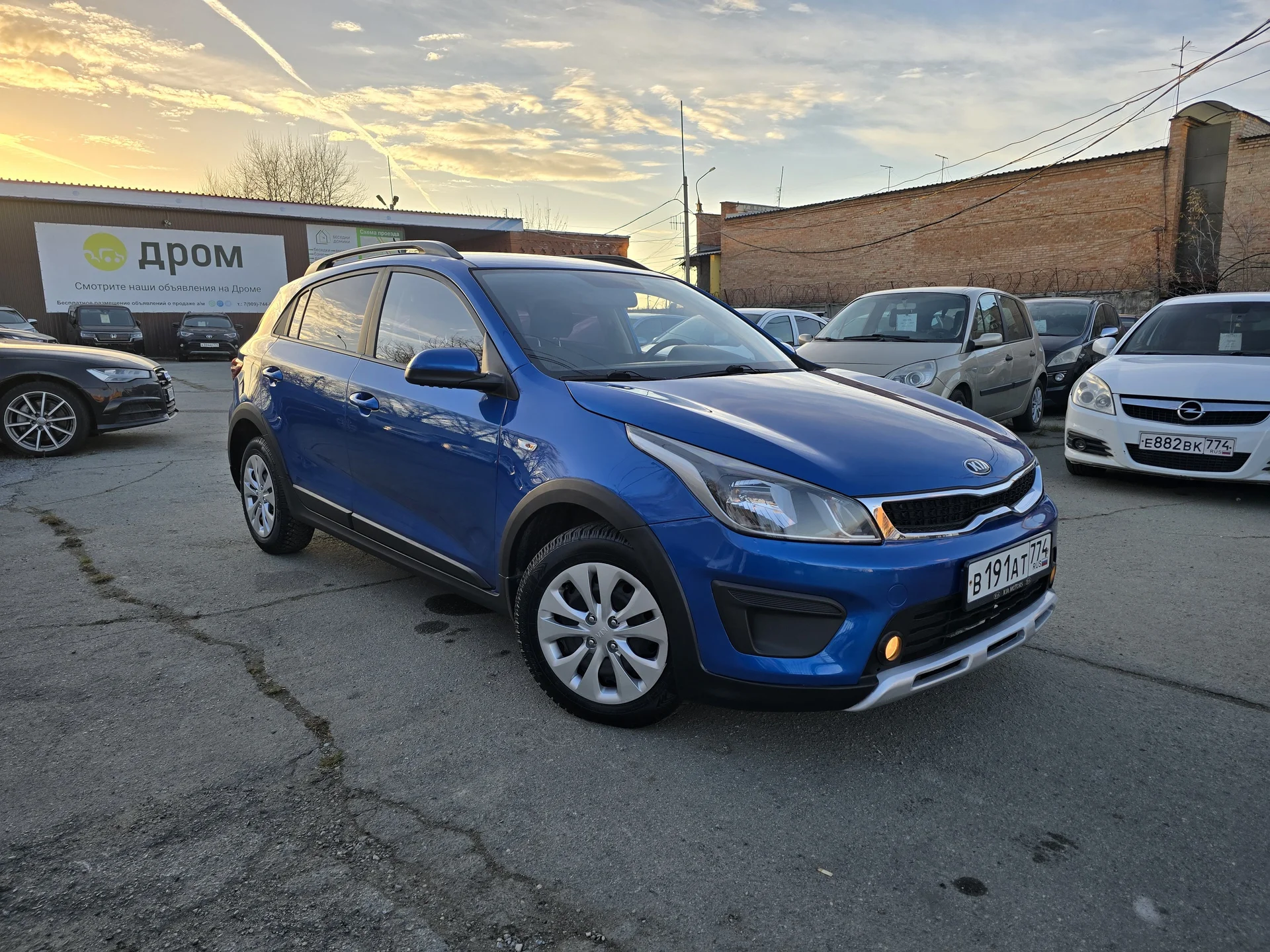 Kia Rio X-Line 1.4 AT, 2018г.в. - миниатюра 11