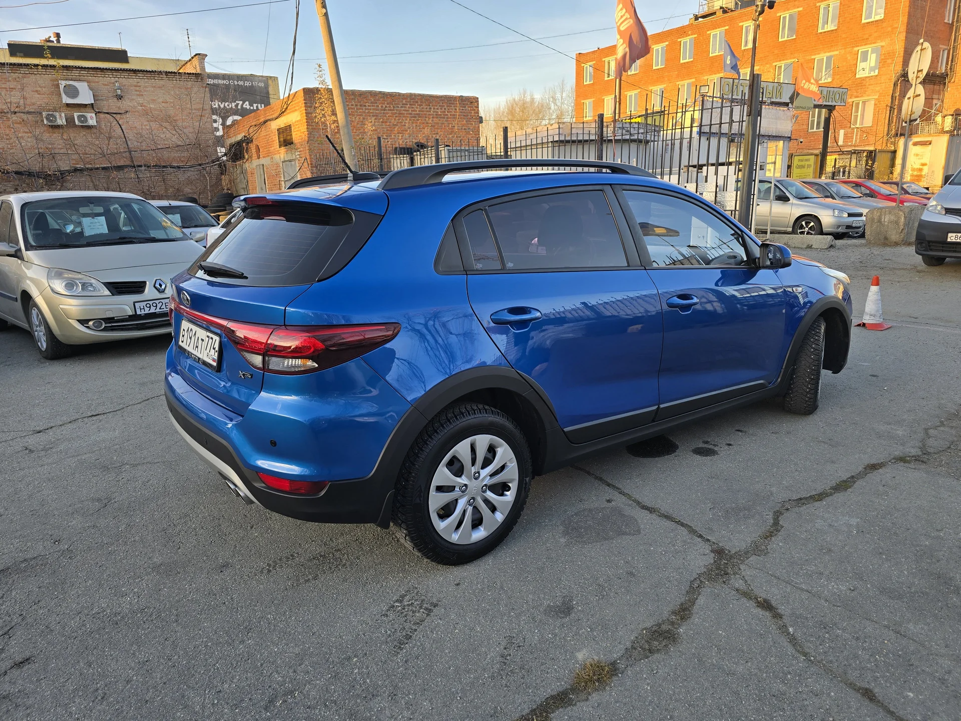 Kia Rio X-Line 1.4 AT, 2018г.в. - миниатюра 12