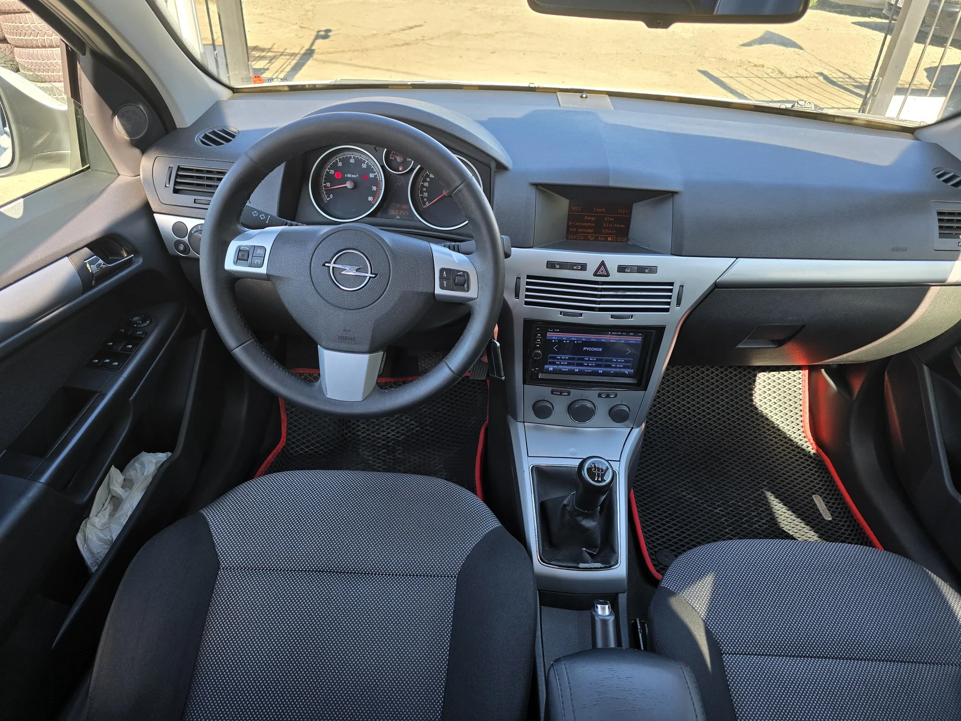 Opel Astra 1.6 МТ, 2011г.в. - миниатюра 6