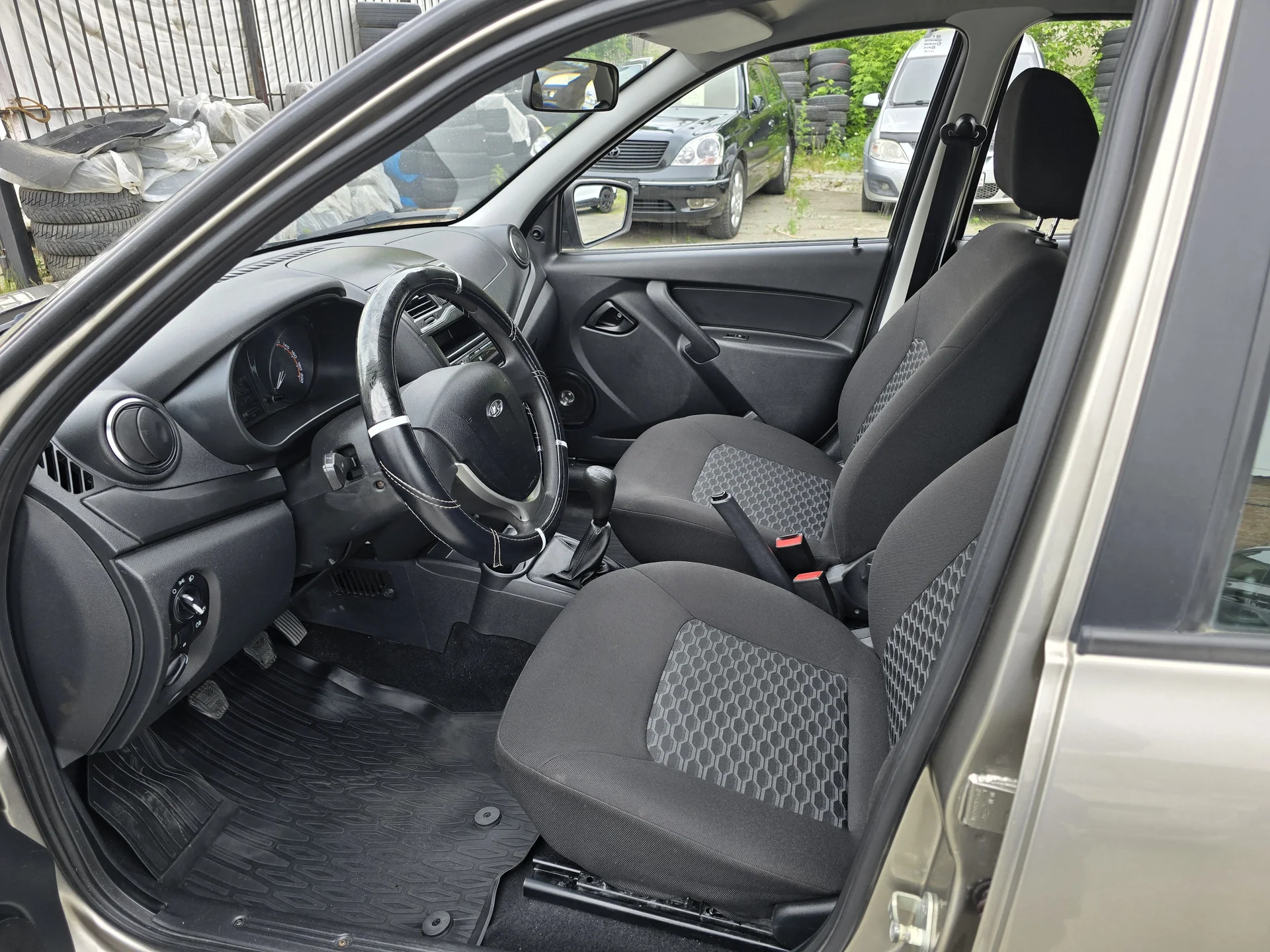 LADA Granta 1.6 МТ, 2019-20г.э. - миниатюра 8