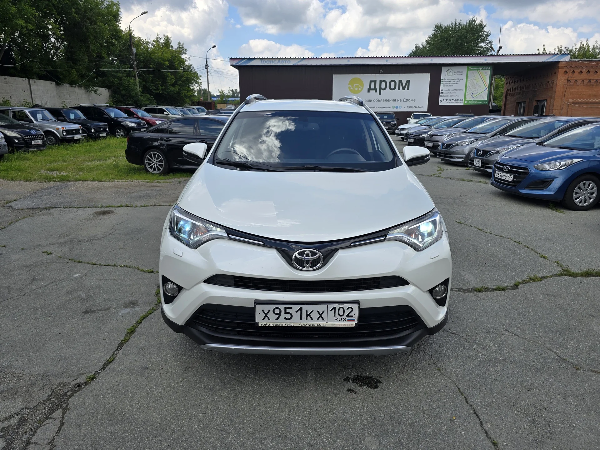 Toyota RAV4 2.0 CVT, 2017г.в. 4WD - миниатюра 2