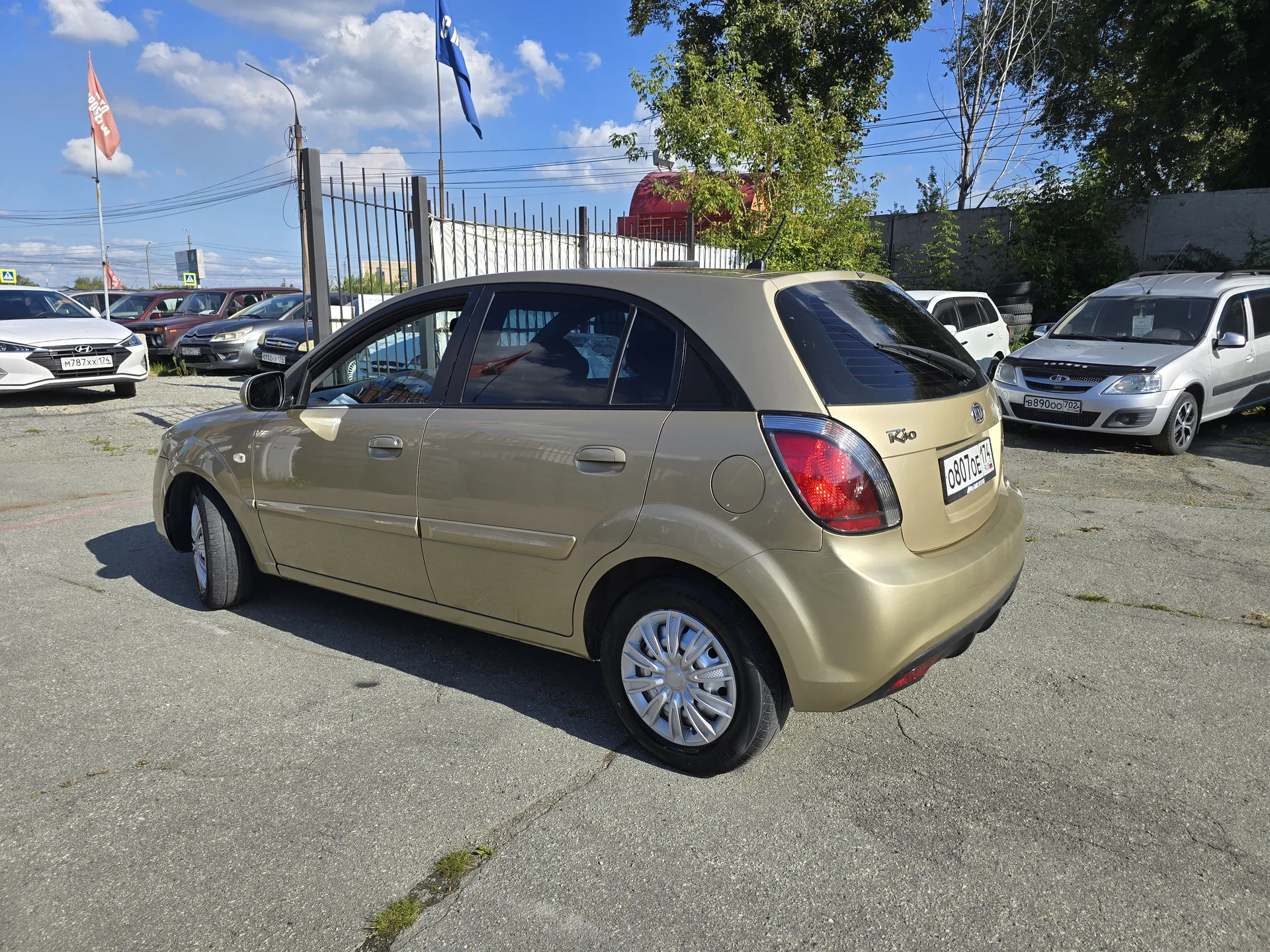 Kia Rio 1.4 AT, 2011г.в. - миниатюра 2