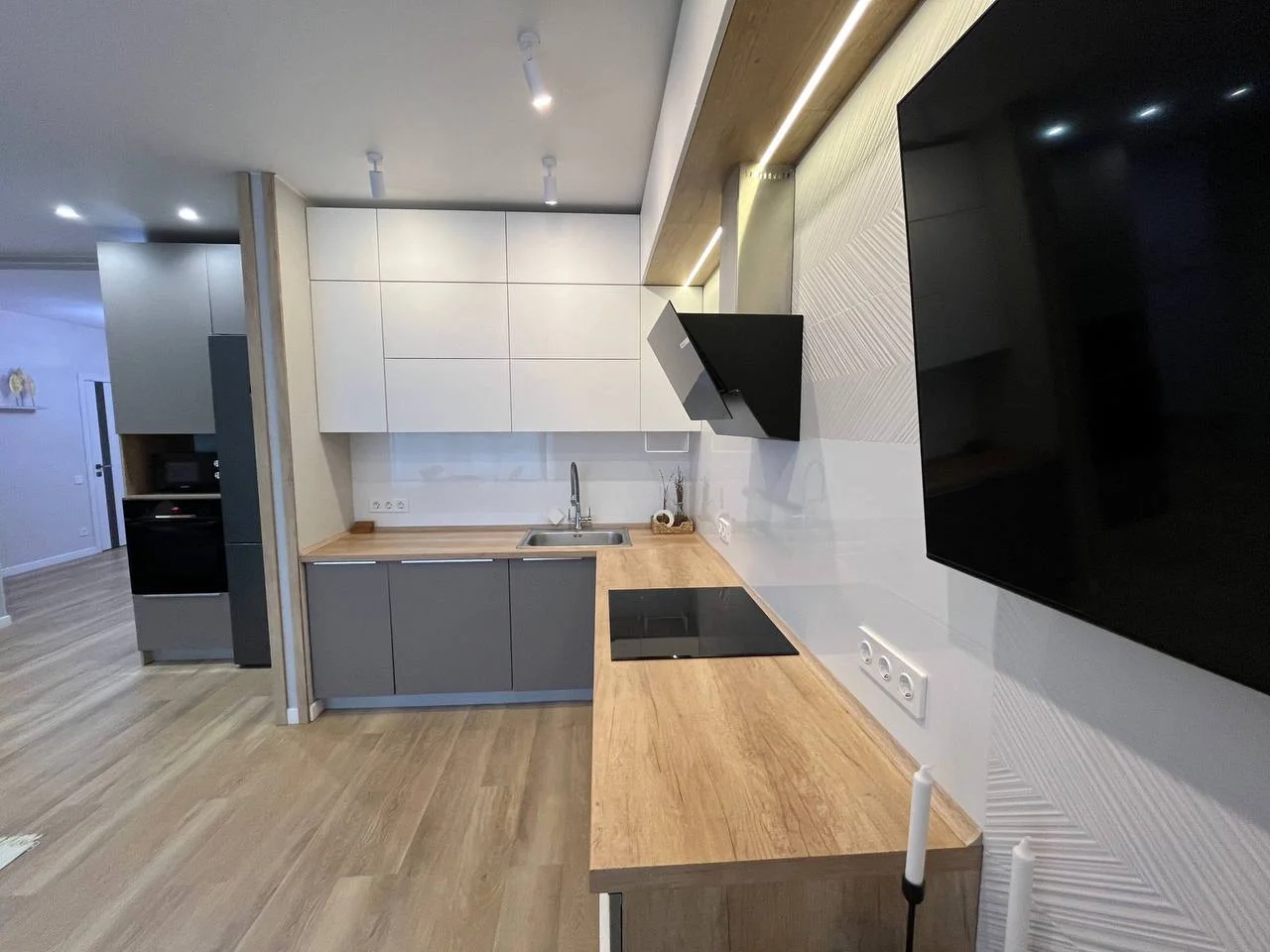 3-к квартира 92.3кв.м, 23/23 - миниатюра 2