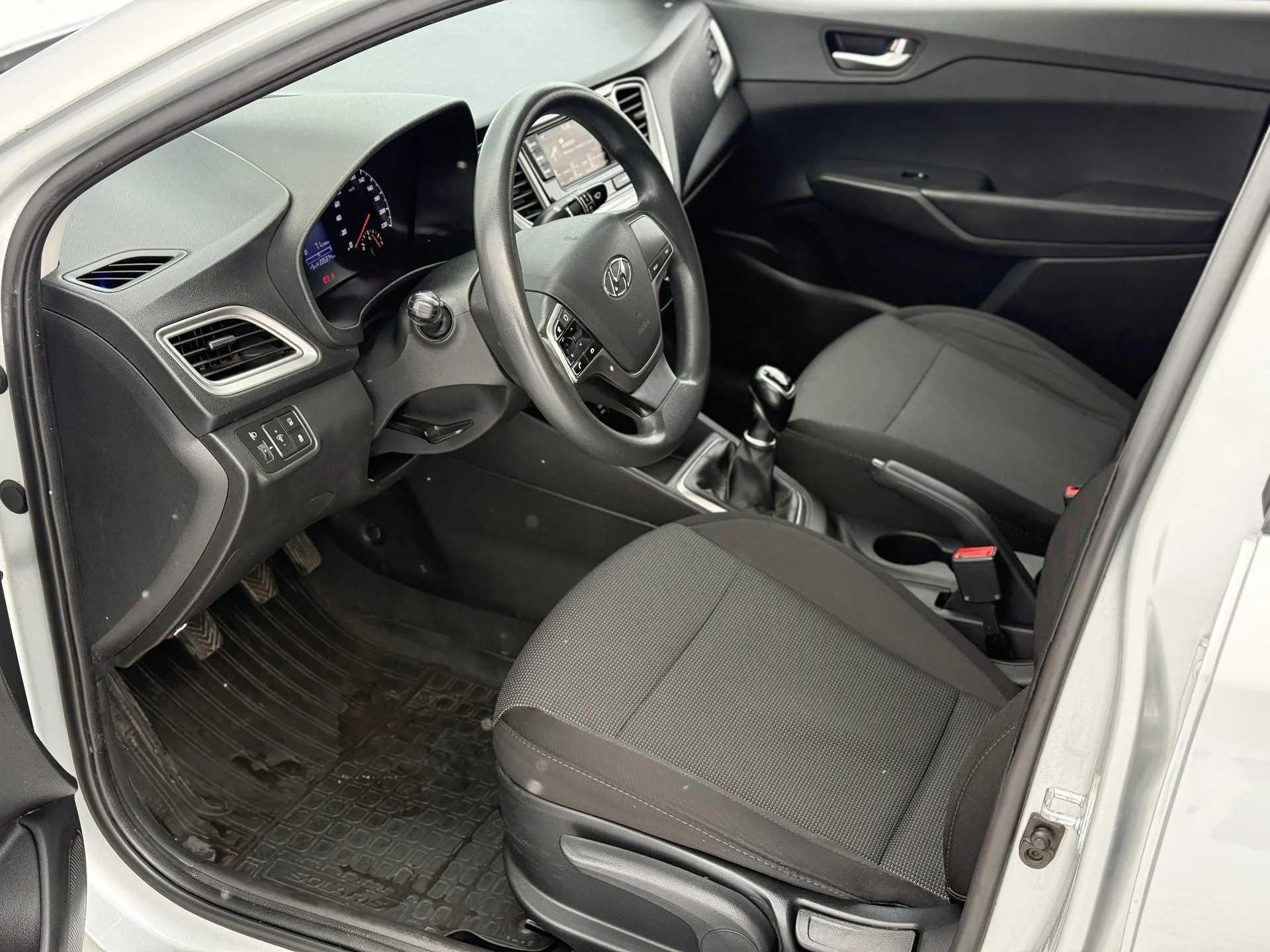 Hyundai Solaris - миниатюра 29
